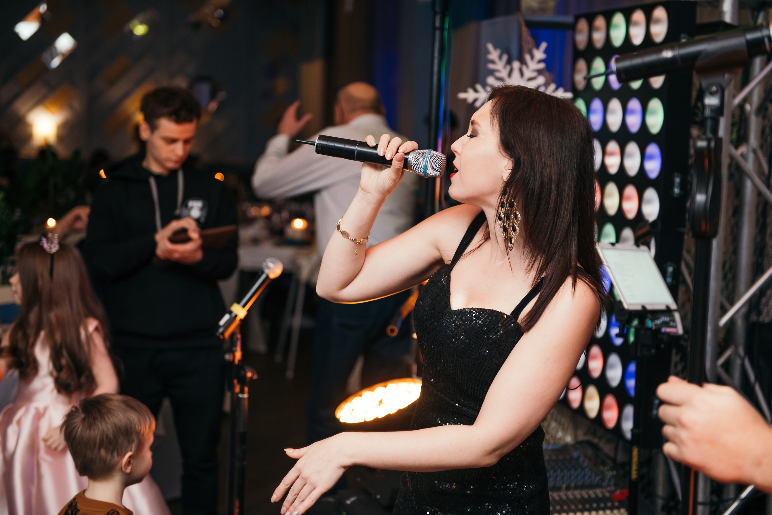 Фотосъемка корпоративов. Свадебный фотограф в Санкт-Петербурге Никита Селиверстов