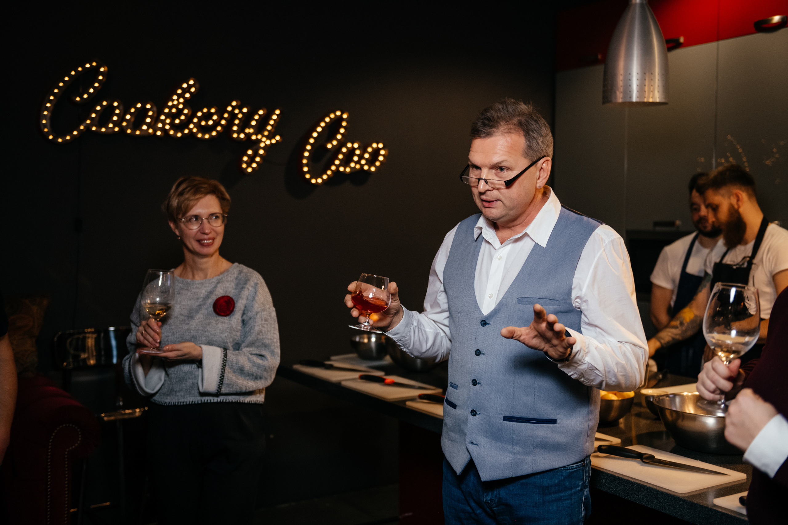 Фотосъемка корпоративов. Свадебный фотограф в Санкт-Петербурге Никита Селиверстов