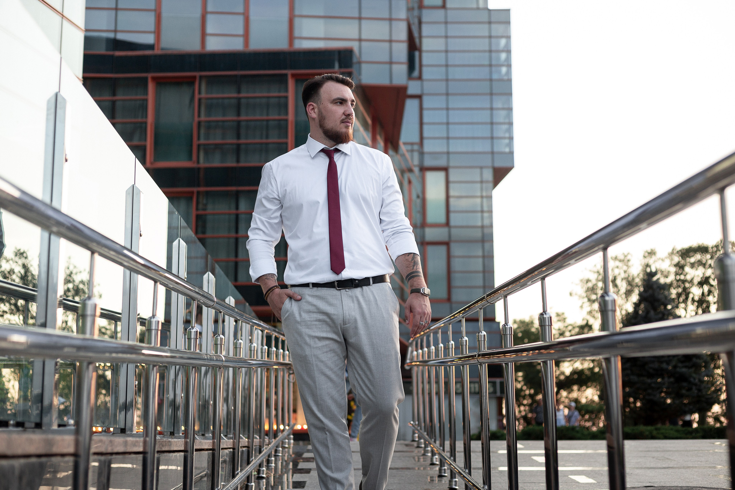 Деловая фотосессия для специалиста по финансовым услугам для бизнеса. Фотограф в Анапе Олег Зекерьяев