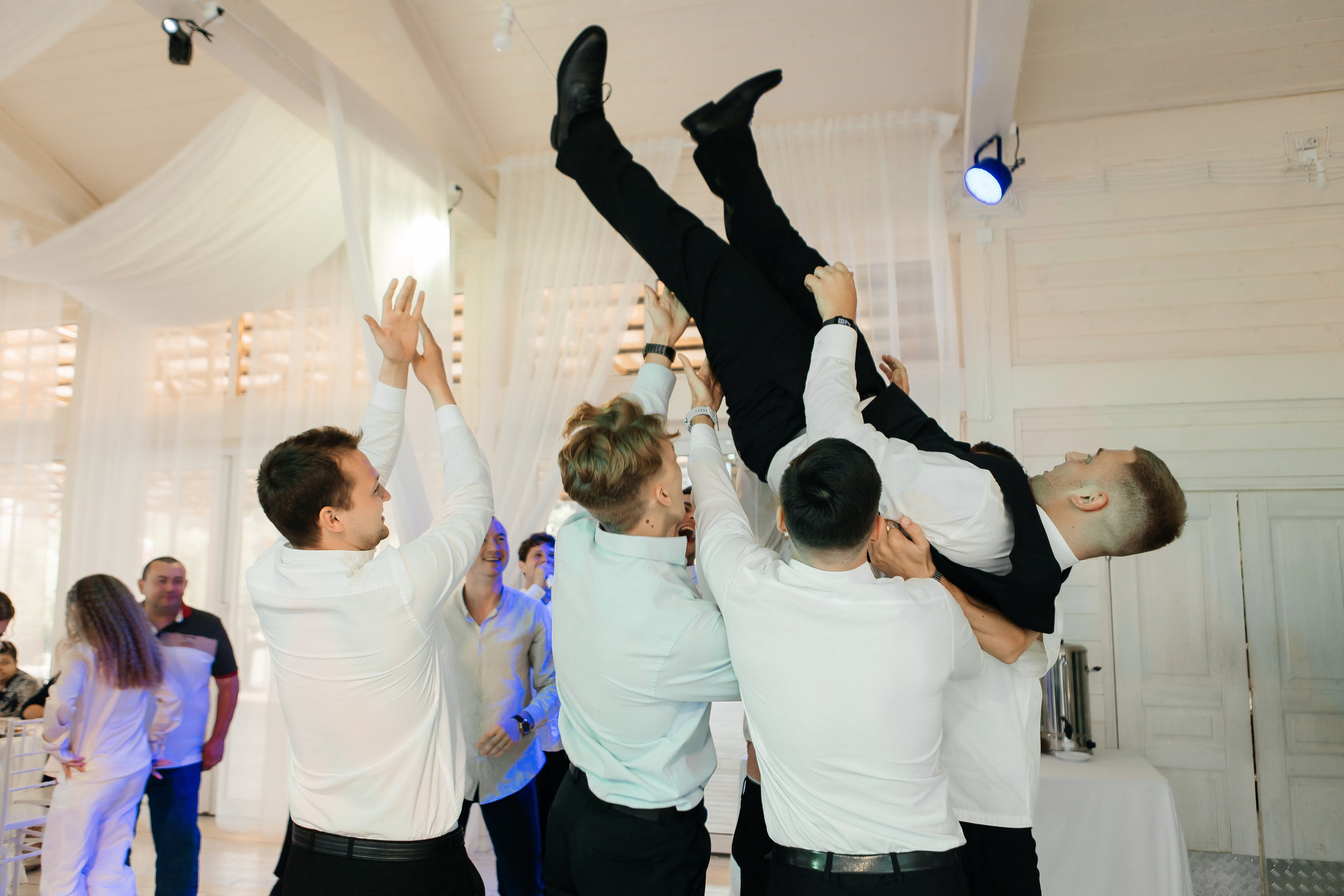 Взгляды полные счастья. Свадебный фотограф в Туле, Москве. Ангелина Зеленина