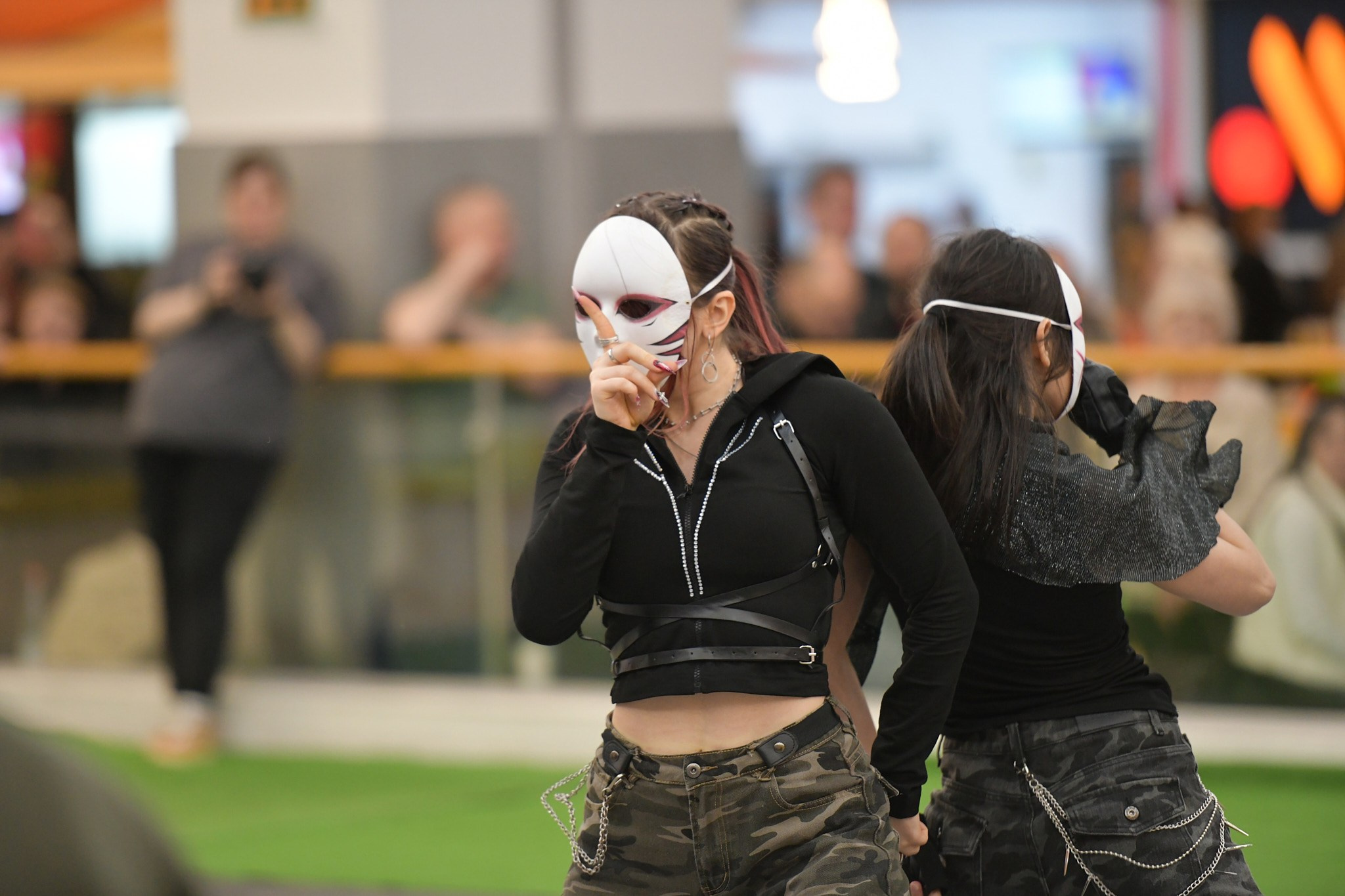 IX Хитовые танцы в ТРЦ «Сургут Сити Молл». Студия по производству фото и видеоконтента «АППЕРТУРА»