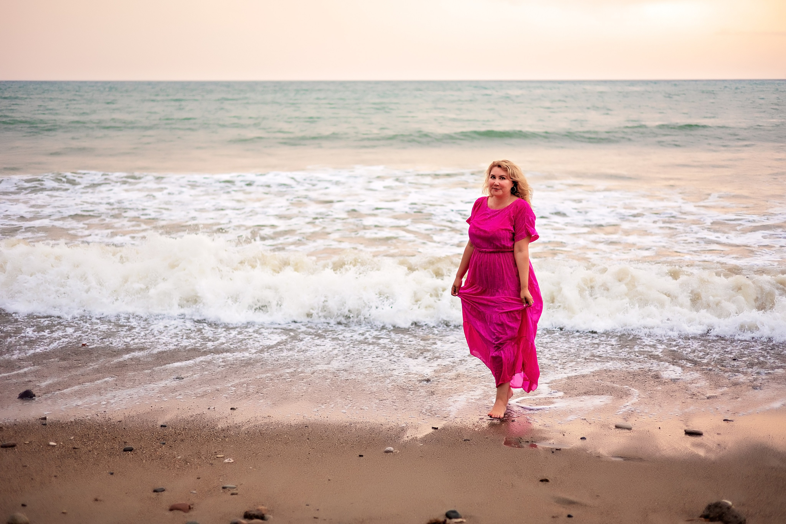 Девушка и море. Свадебный и семейный фотограф в Абхазии Эля Цишба