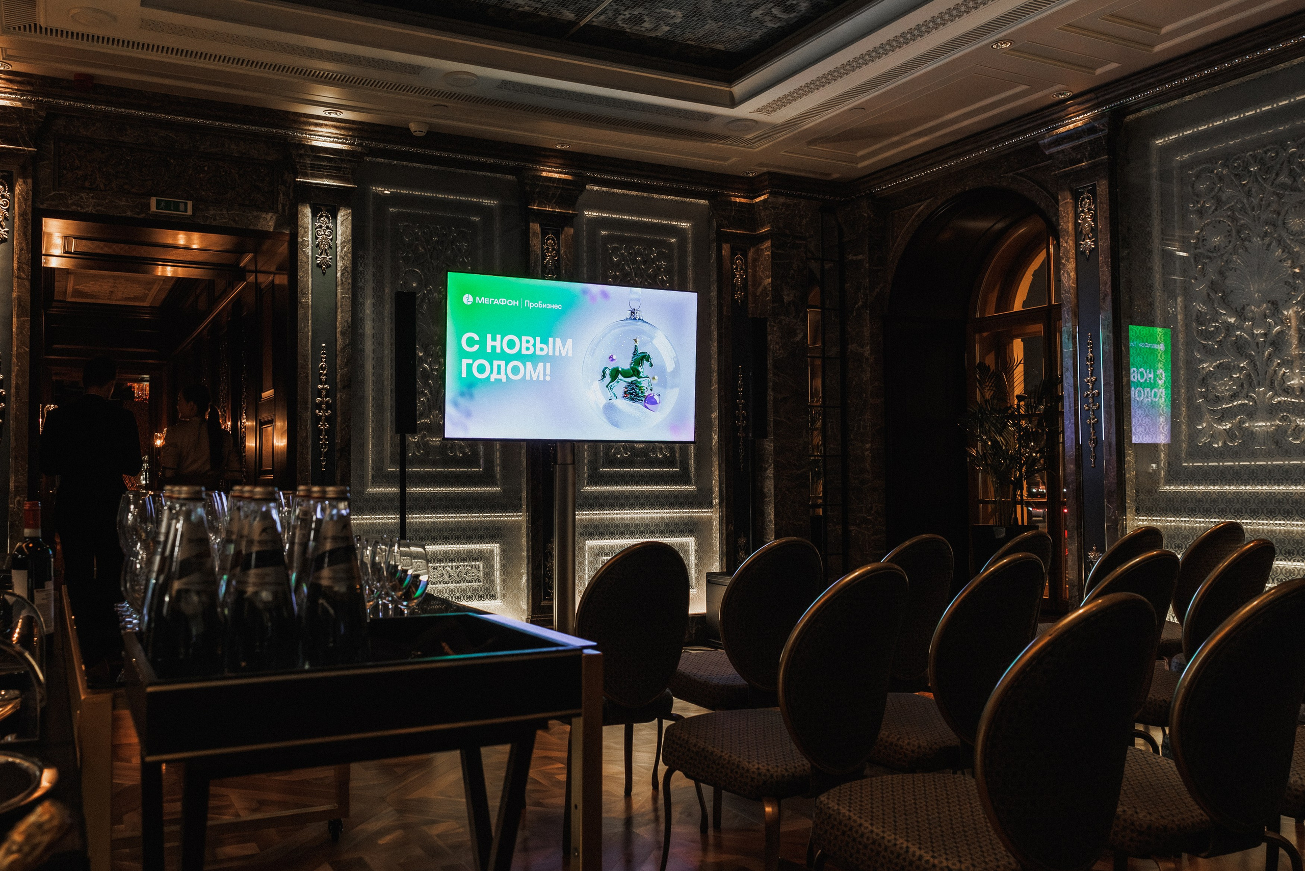 Four Seasons Lion Palace St. Petersburg 5* — МегаФон. Коммерческий фотограф в Санкт-Петербурге | Фуд, интерьерная и рекламная съемка | Влад Жолудев