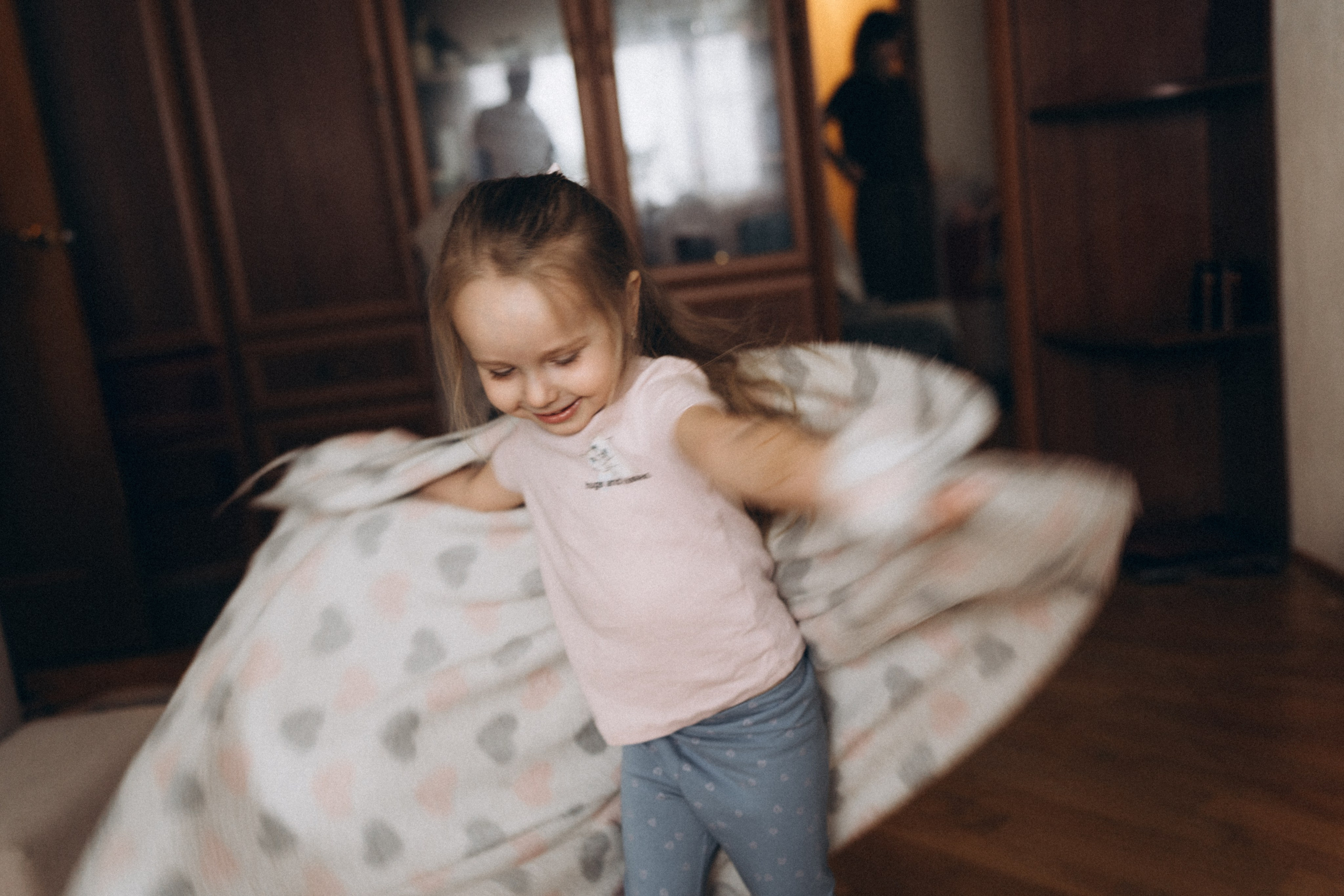 Уютная домашняя фотосессия Любы Димы Веры и Алины. Детский, семейный и ньюборн фотограф в Москве Юлия Шуарт