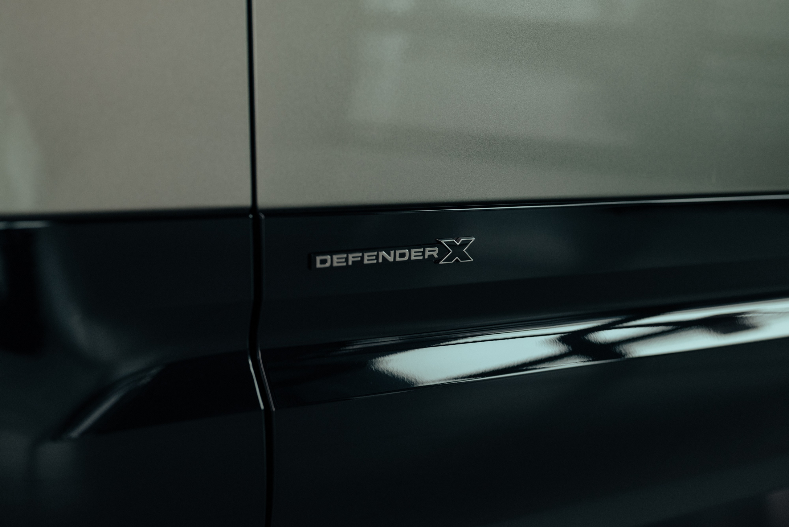 Defender 3 door. DeLorein
