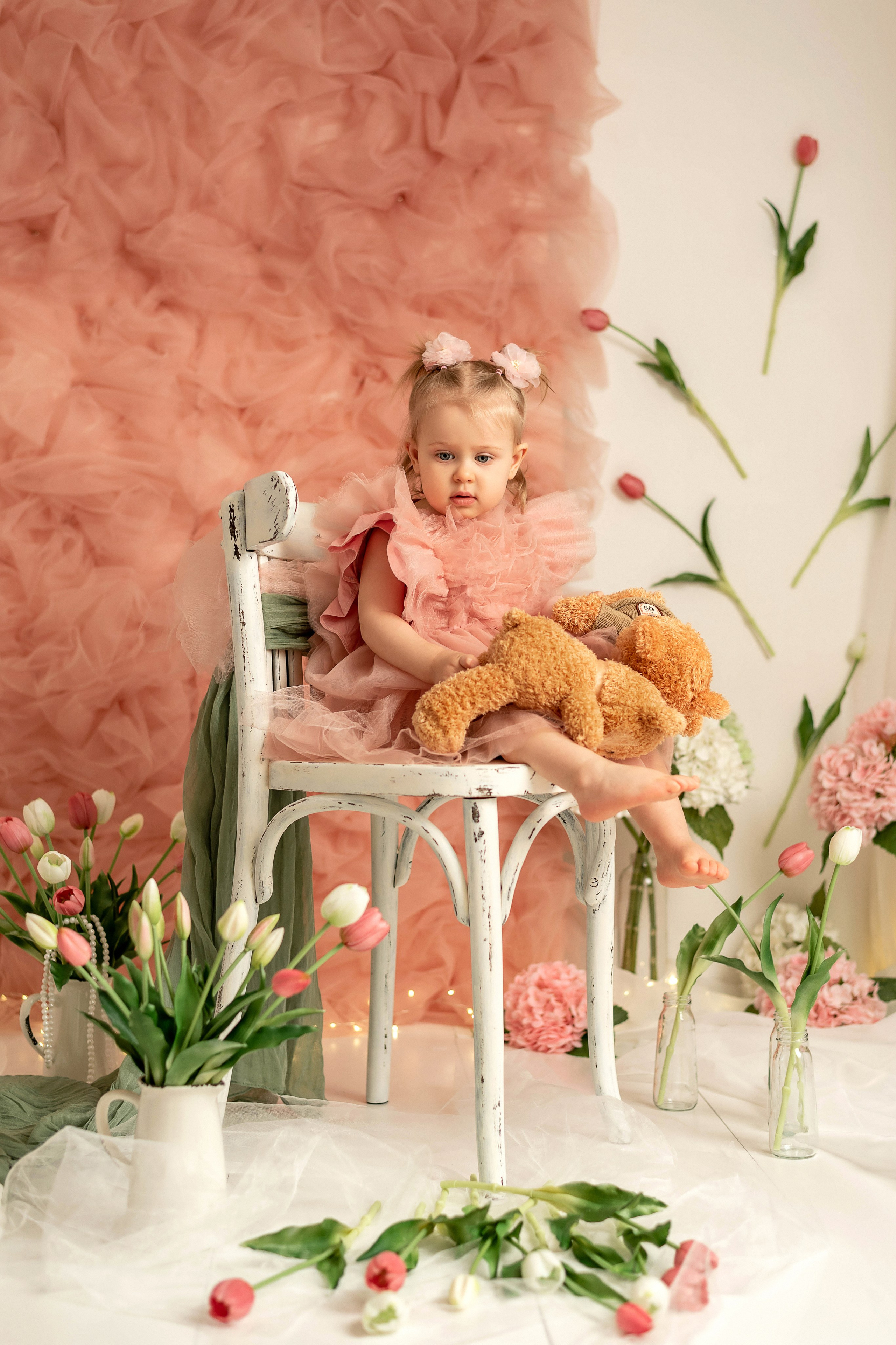 Мия — тюльпаны 2026. Семейный и детский фотограф Наталья Горда