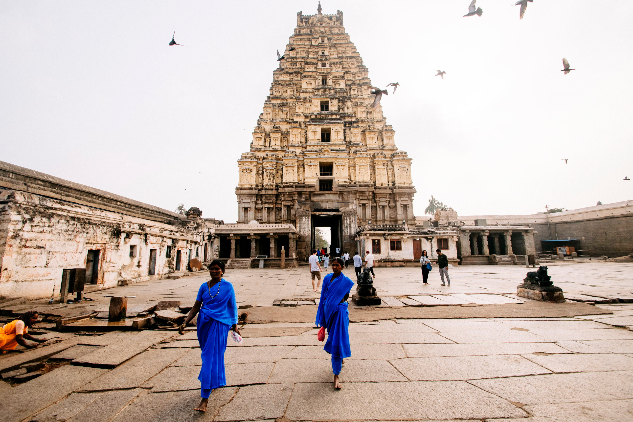 Hampi street. Iraogo