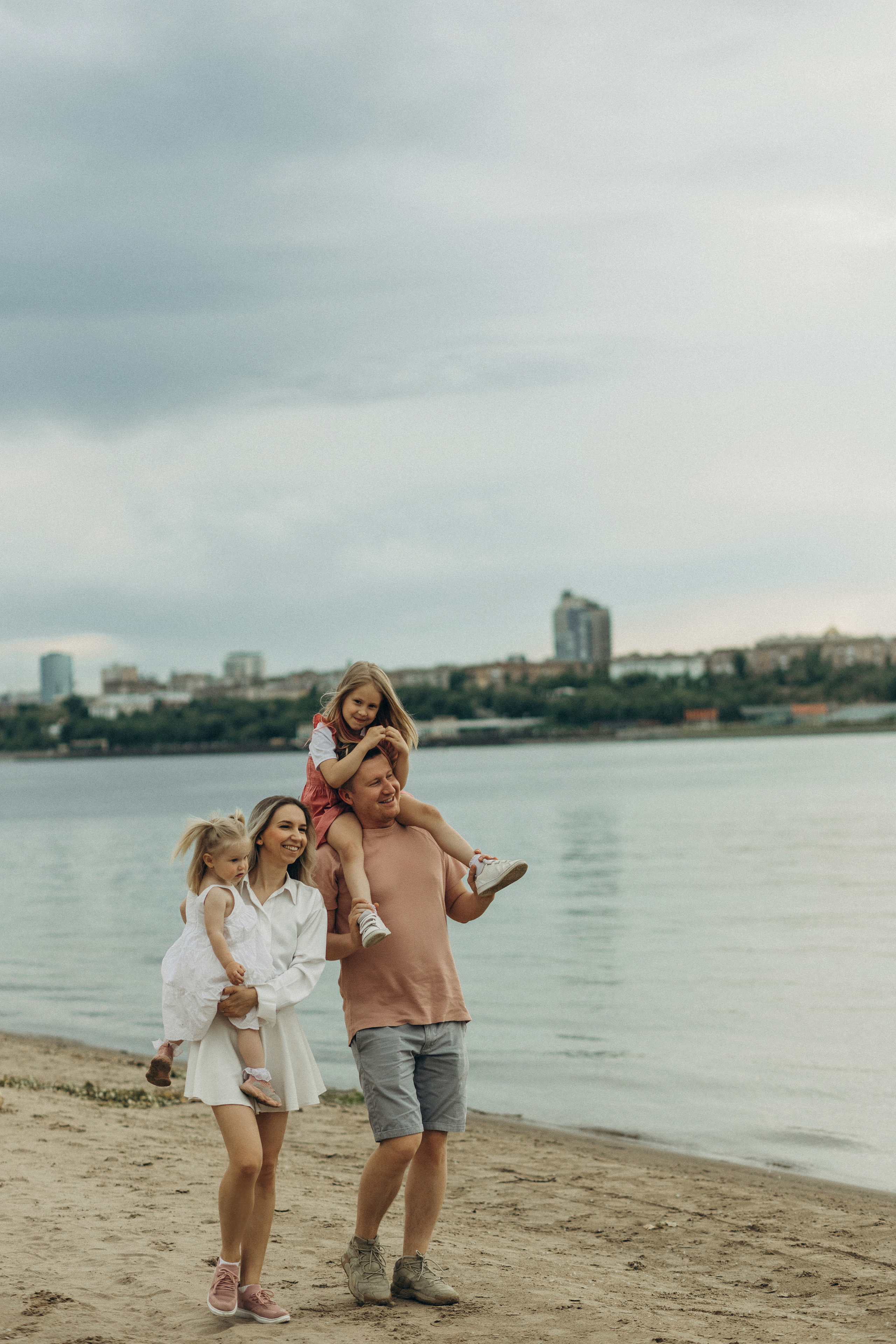 Маша, Женя, Ксюша и Аня. Семейный фотограф и детский фотограф в Волгограде Алеся Бутакова — дет