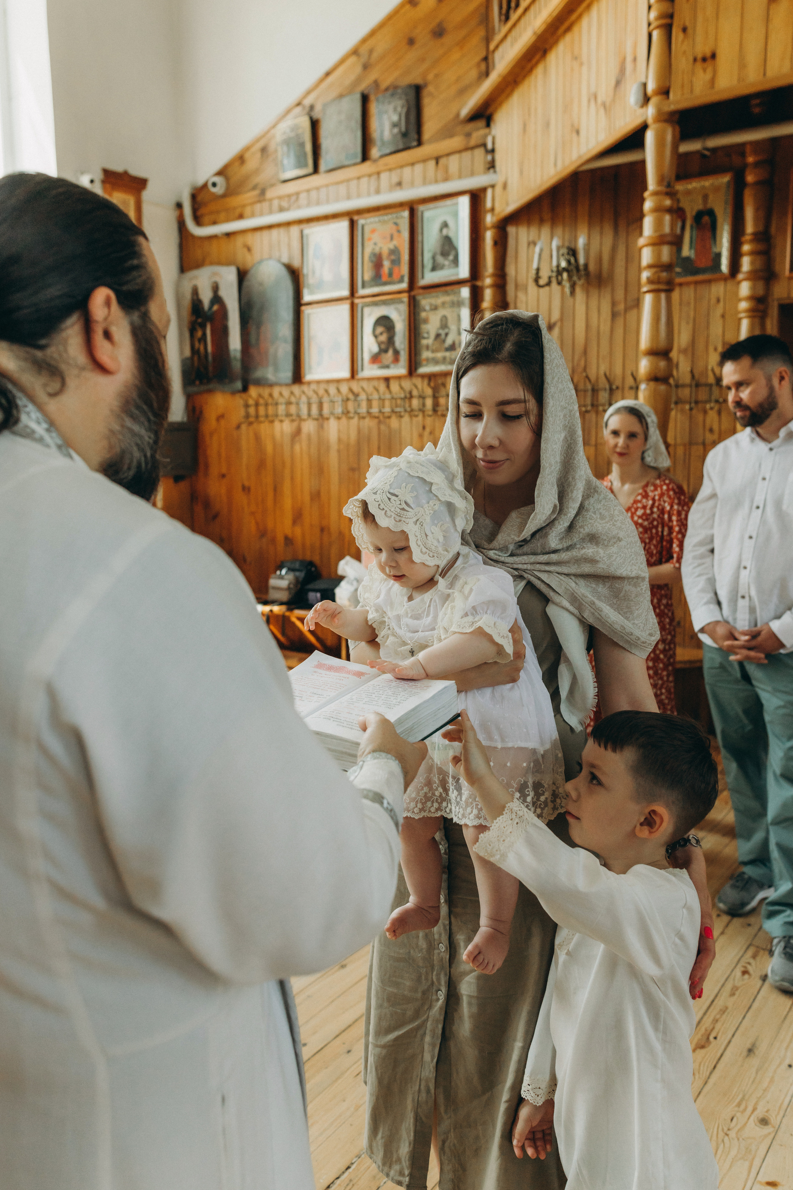 Крещение Марка и Агаты. Семейный фотограф и детский фотограф в Волгограде Алеся Бутакова — дет