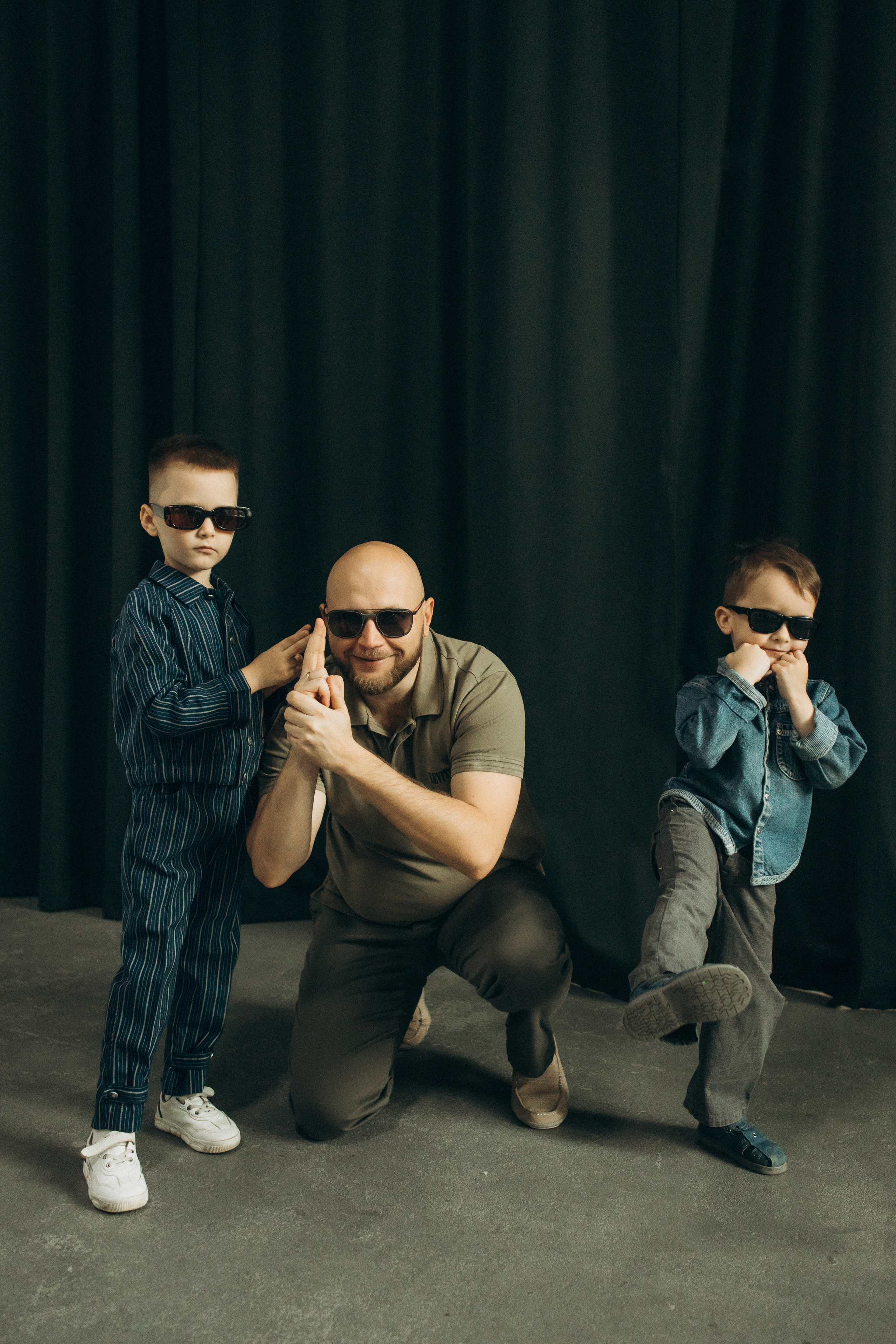 Саша, Дима, Николь, Лев и Богдан. Семейный фотограф и детский фотограф в Волгограде Алеся Бутакова — дет