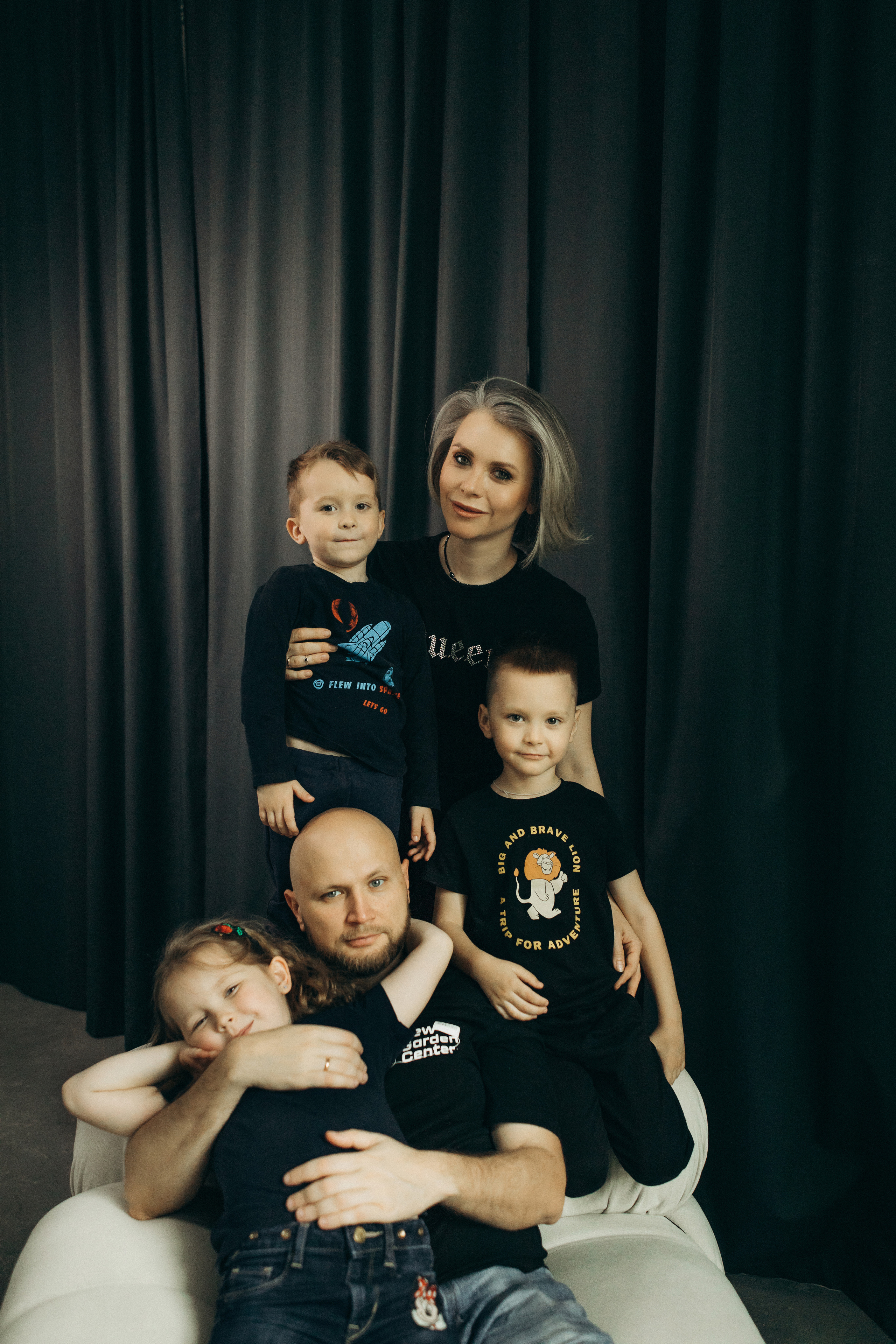 Саша, Дима, Николь, Лев и Богдан. Семейный фотограф и детский фотограф в Волгограде Алеся Бутакова — дет