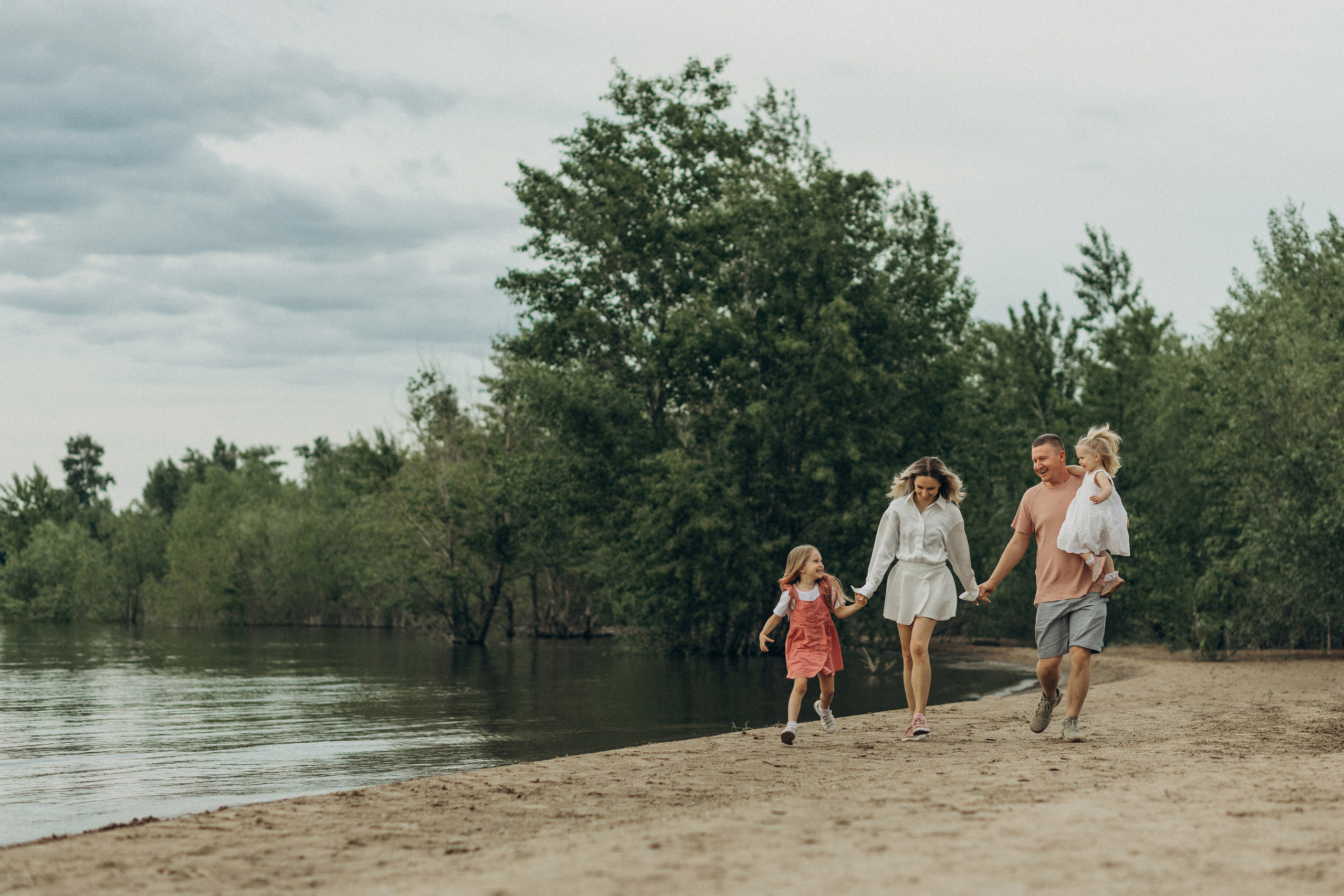 Маша, Женя, Ксюша и Аня. Семейный фотограф и детский фотограф в Волгограде Алеся Бутакова — дет