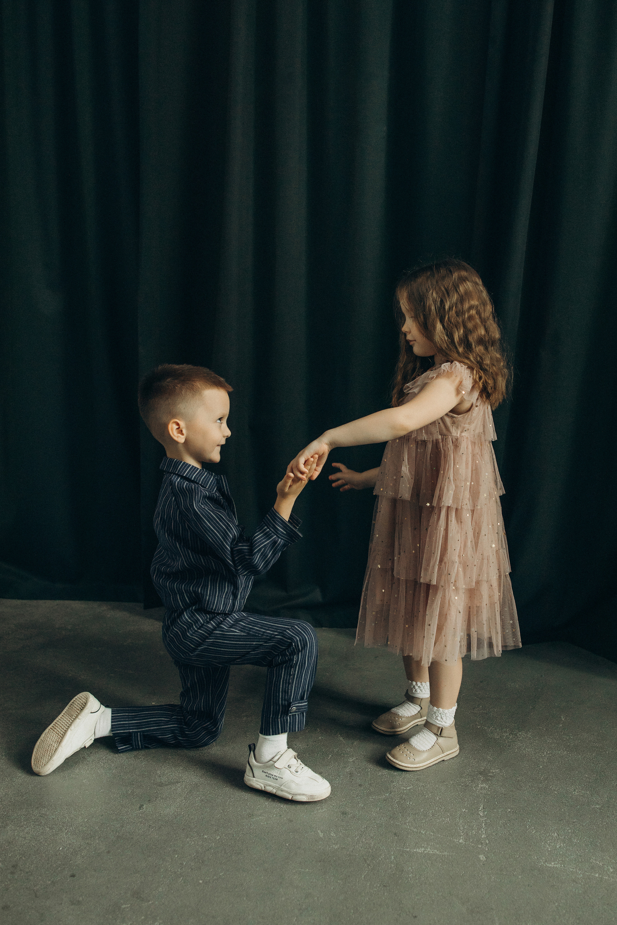 Саша, Дима, Николь, Лев и Богдан. Семейный фотограф и детский фотограф в Волгограде Алеся Бутакова — дет