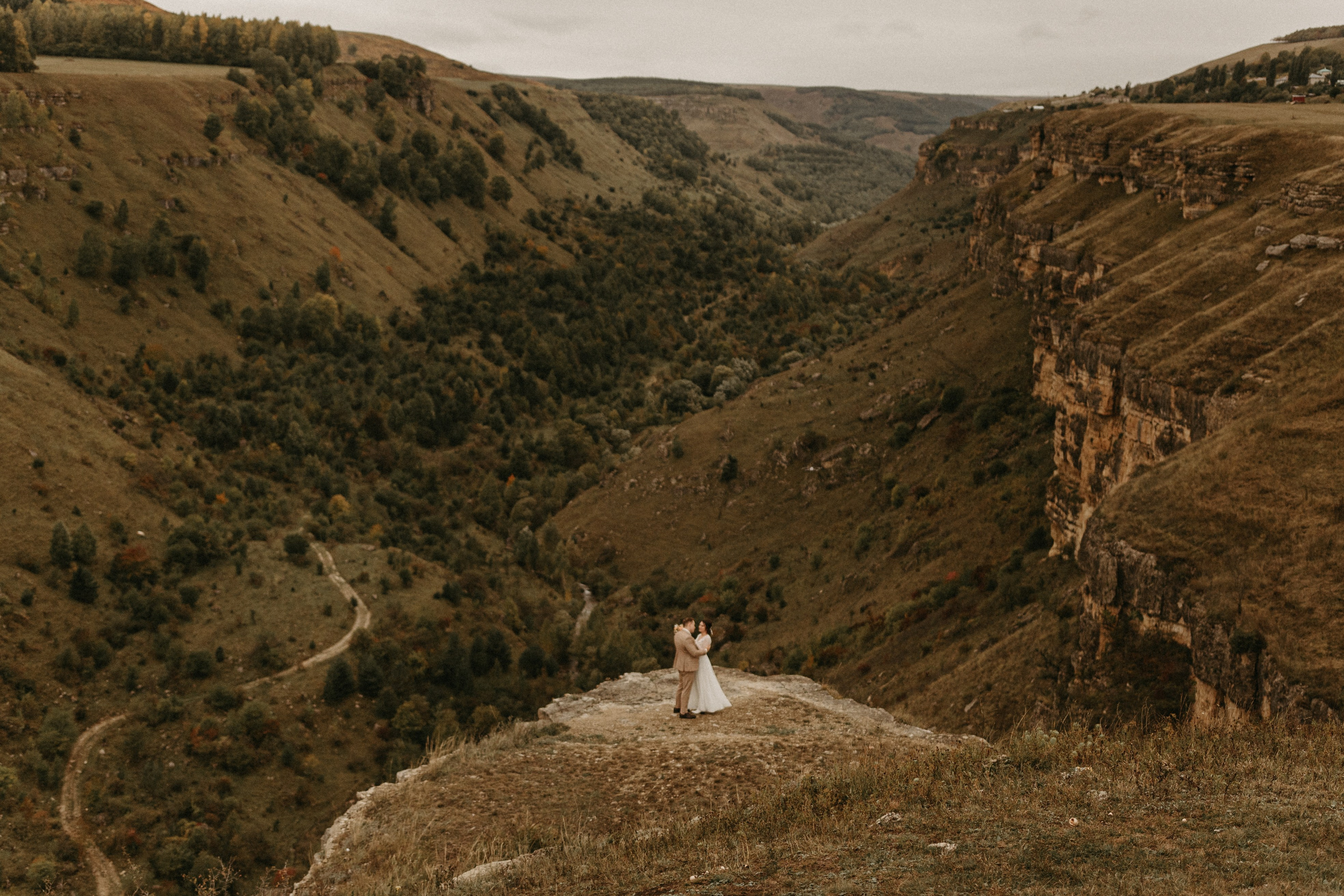 MIKHAIL & MARIAM | KISLOVODSK. Фотограф Настя Конник | Пятигорск | Эльбрус | Домбай | Архыз