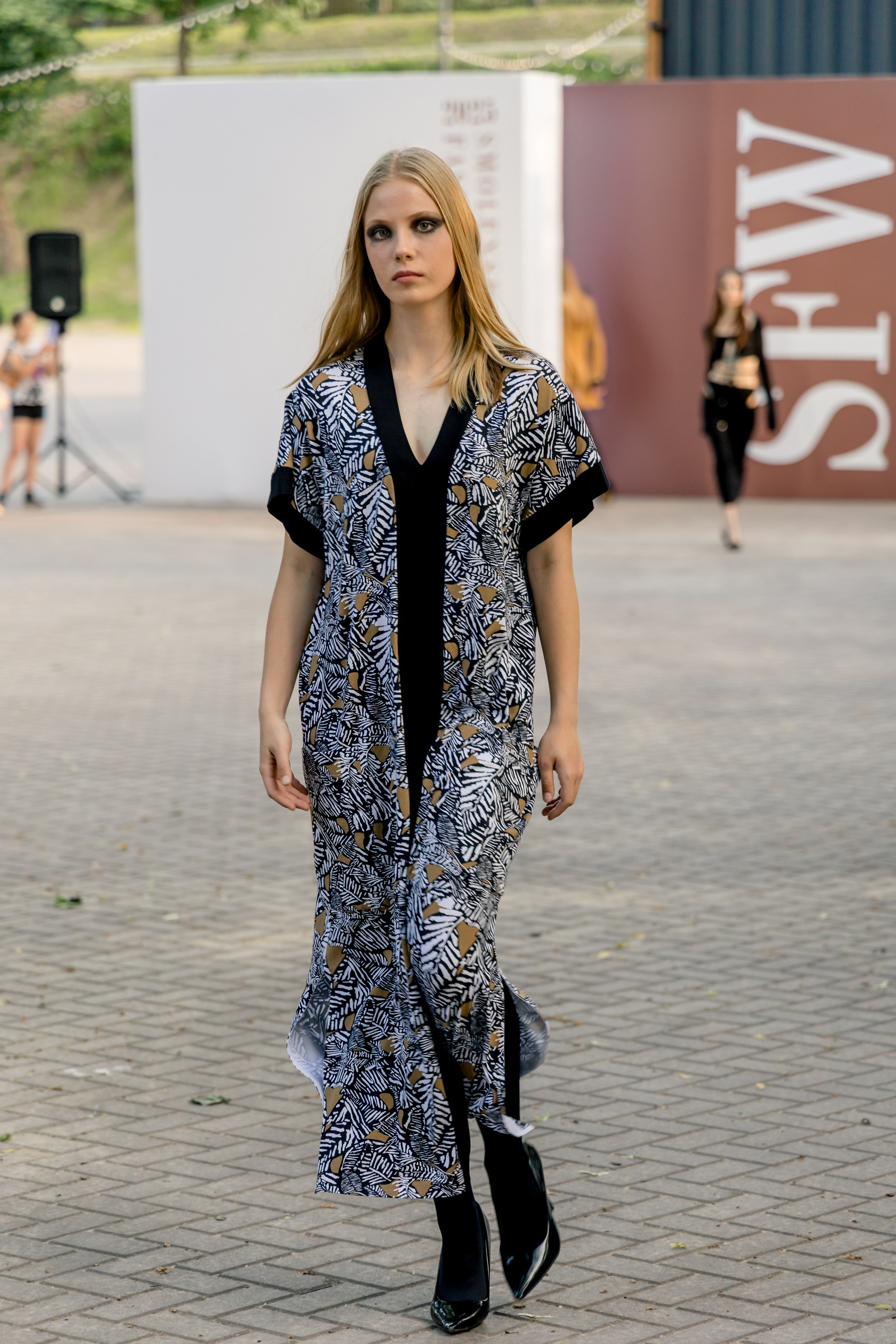 Smolensk Fashion Week 2025_показы_ДЕНЬ 1_ВЕЧЕРНИЙ ПОКАЗ_19:00. Главная