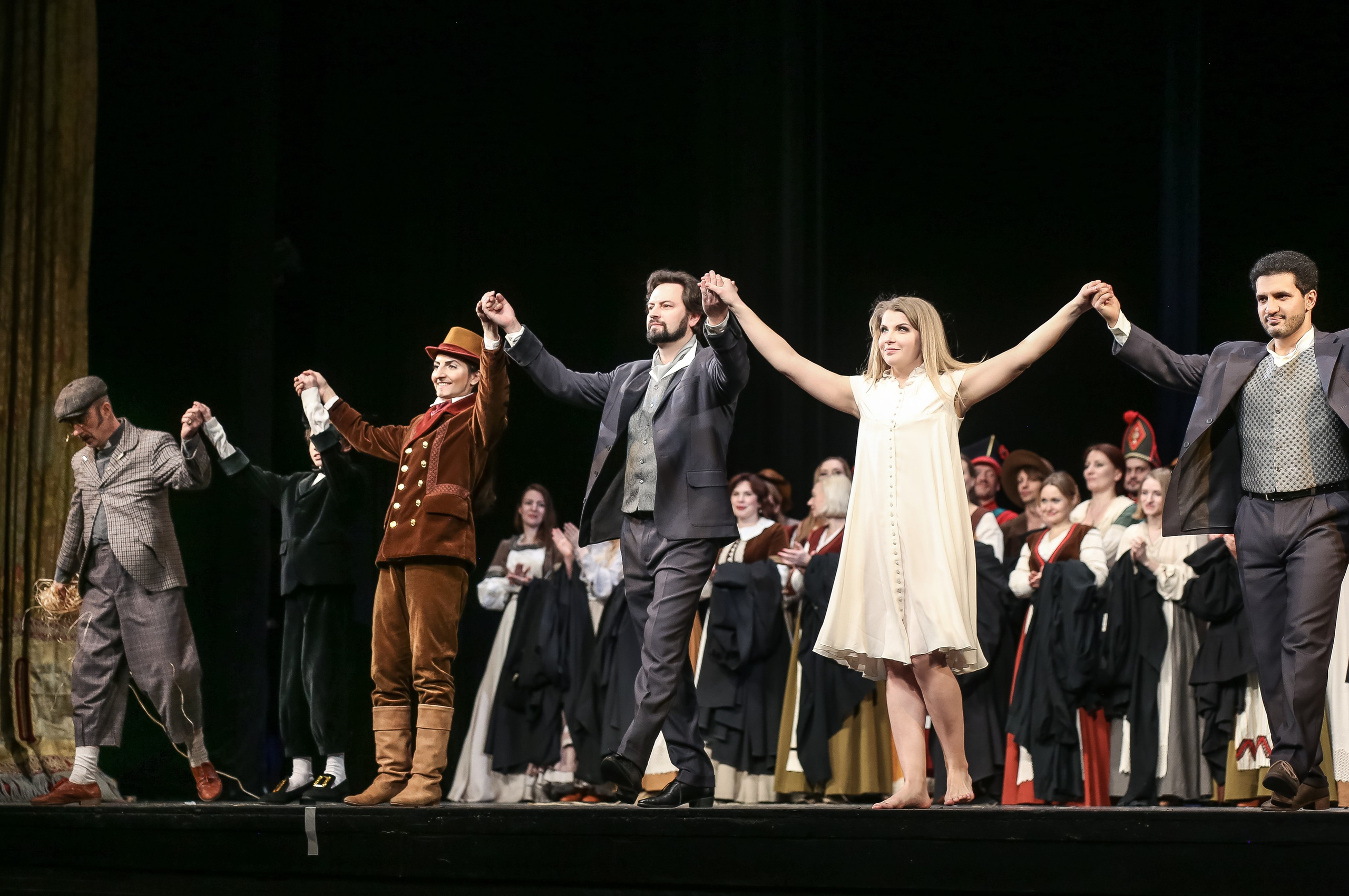 Сатана там правит бал: «Фауст» Гуно в Новой опере. Дарья Письменюк / Darya Leitstern — фотограф, музыкант, журналист, путешественник