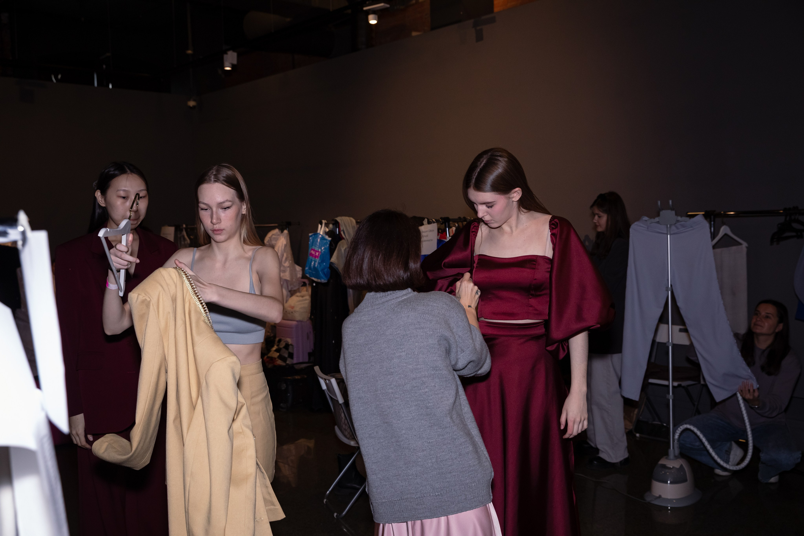 Бэкстейдж Показа | Volga Fashion Week. Фотограф брендов и бизнеса в Москве Алексей Сентюрин