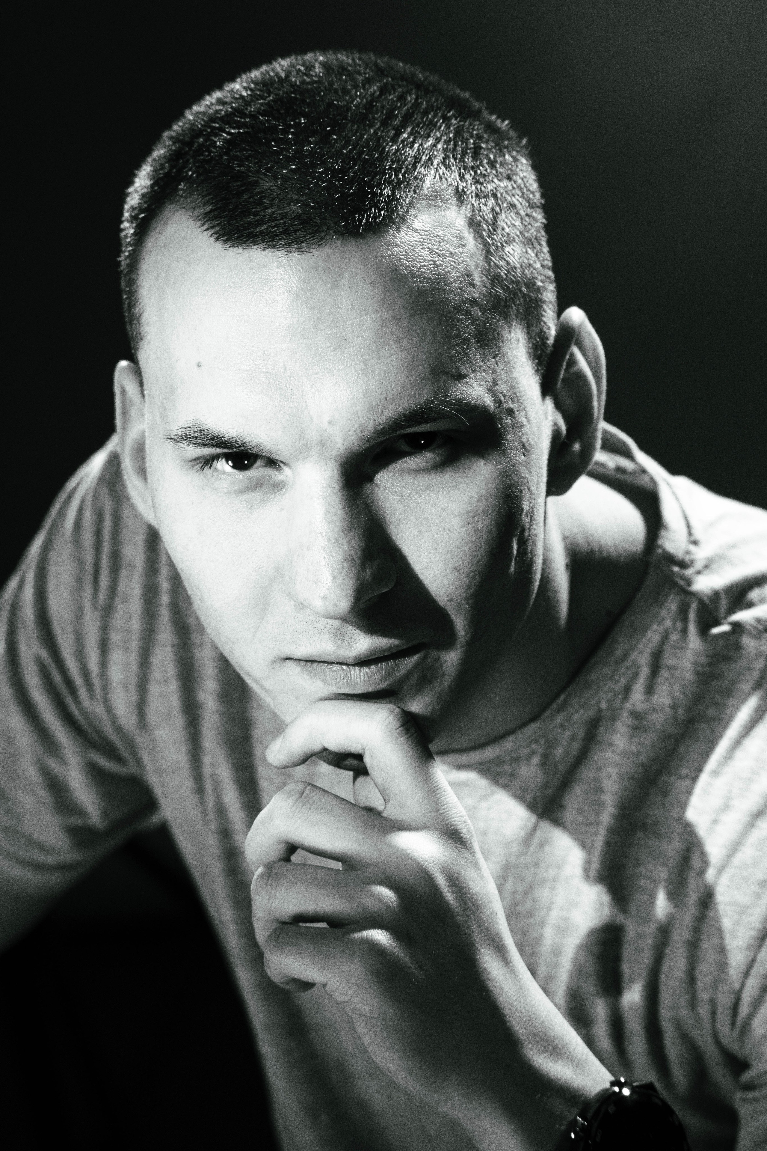 ПОРТРЕТЫ. Портретный и предметный фотограф в Москве. Филипп Скокан