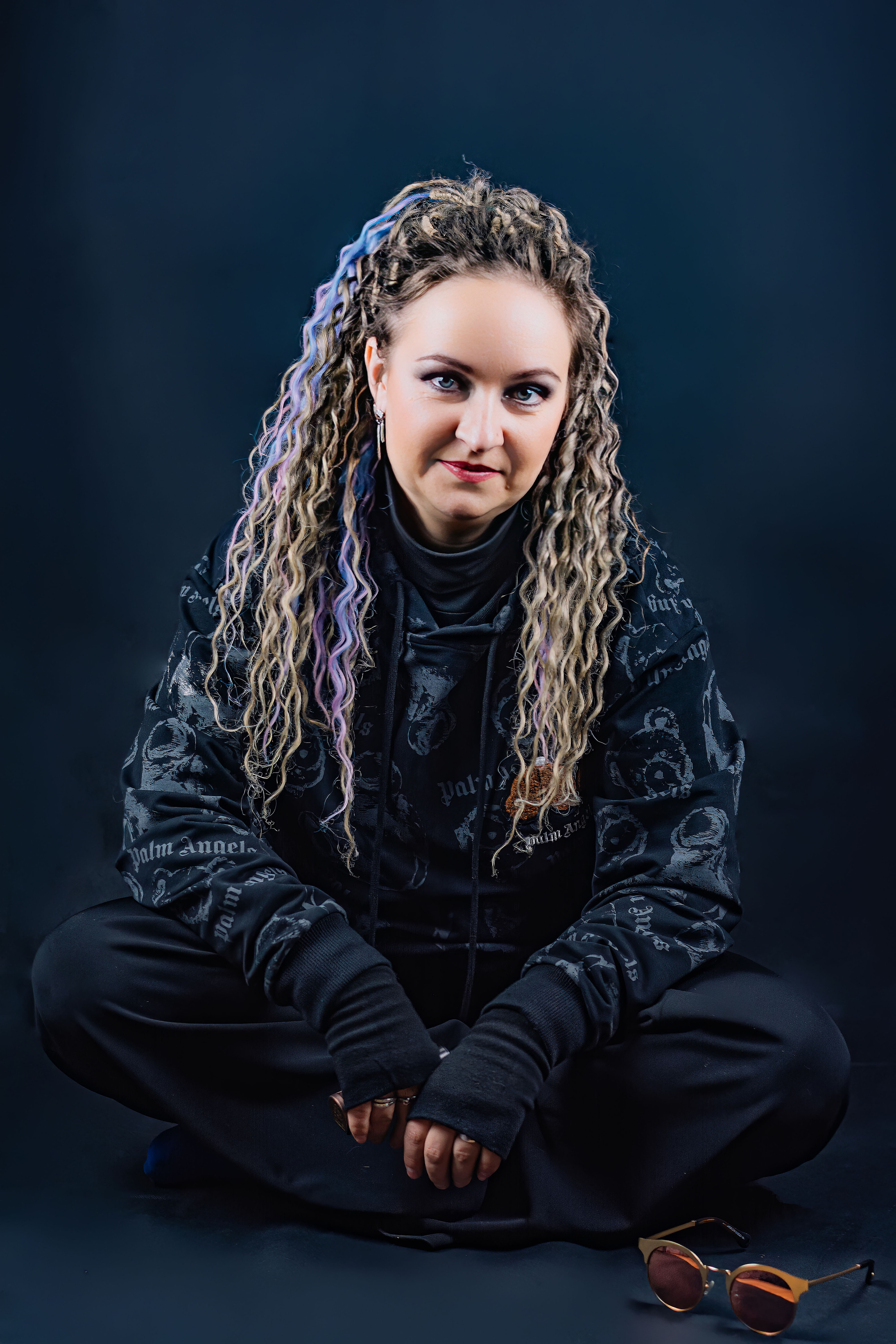 Фотосессия в темных тонах. Фотограф широкого профиля Чита-Цасучей