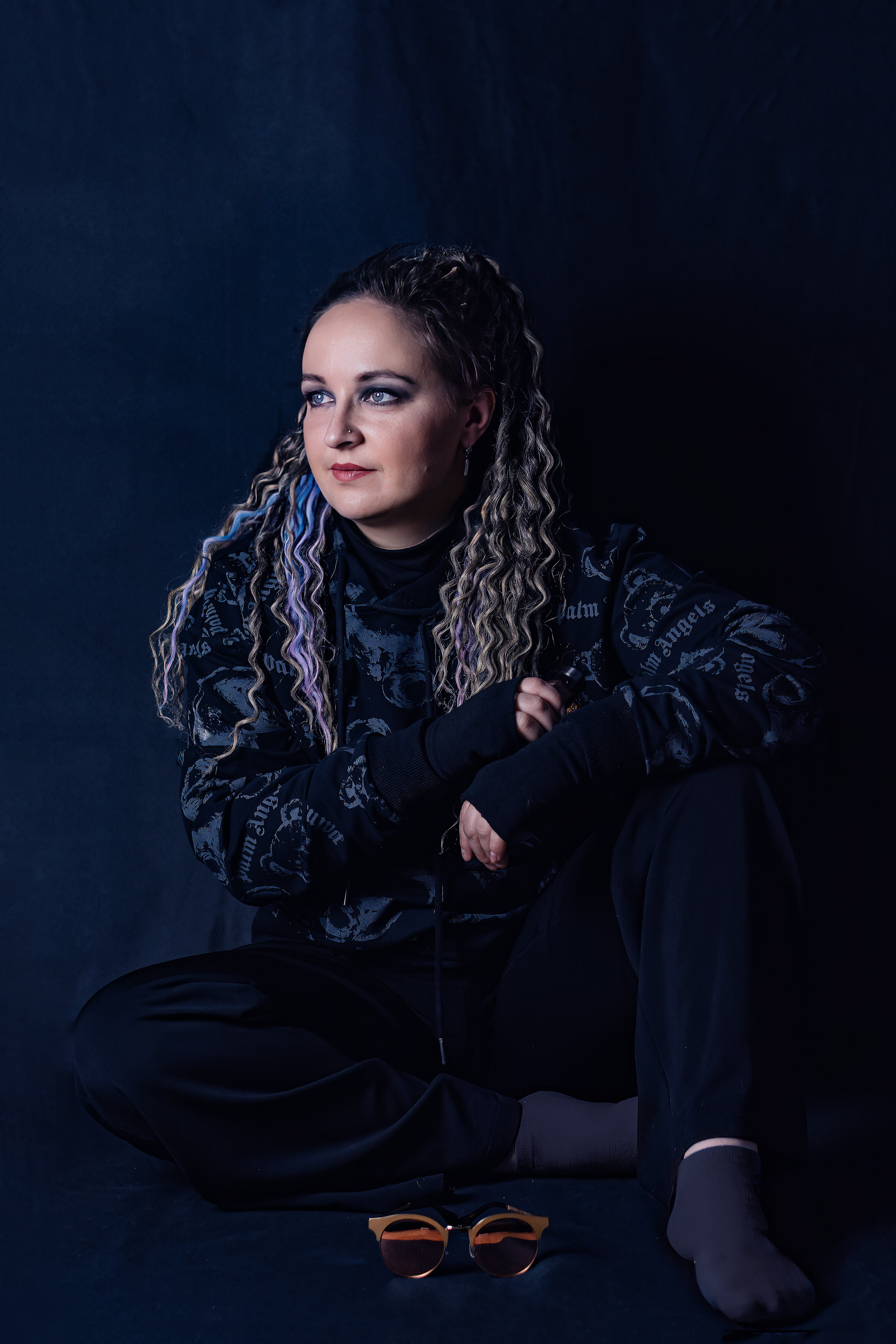 Фотосессия в темных тонах. Фотограф широкого профиля Чита-Цасучей