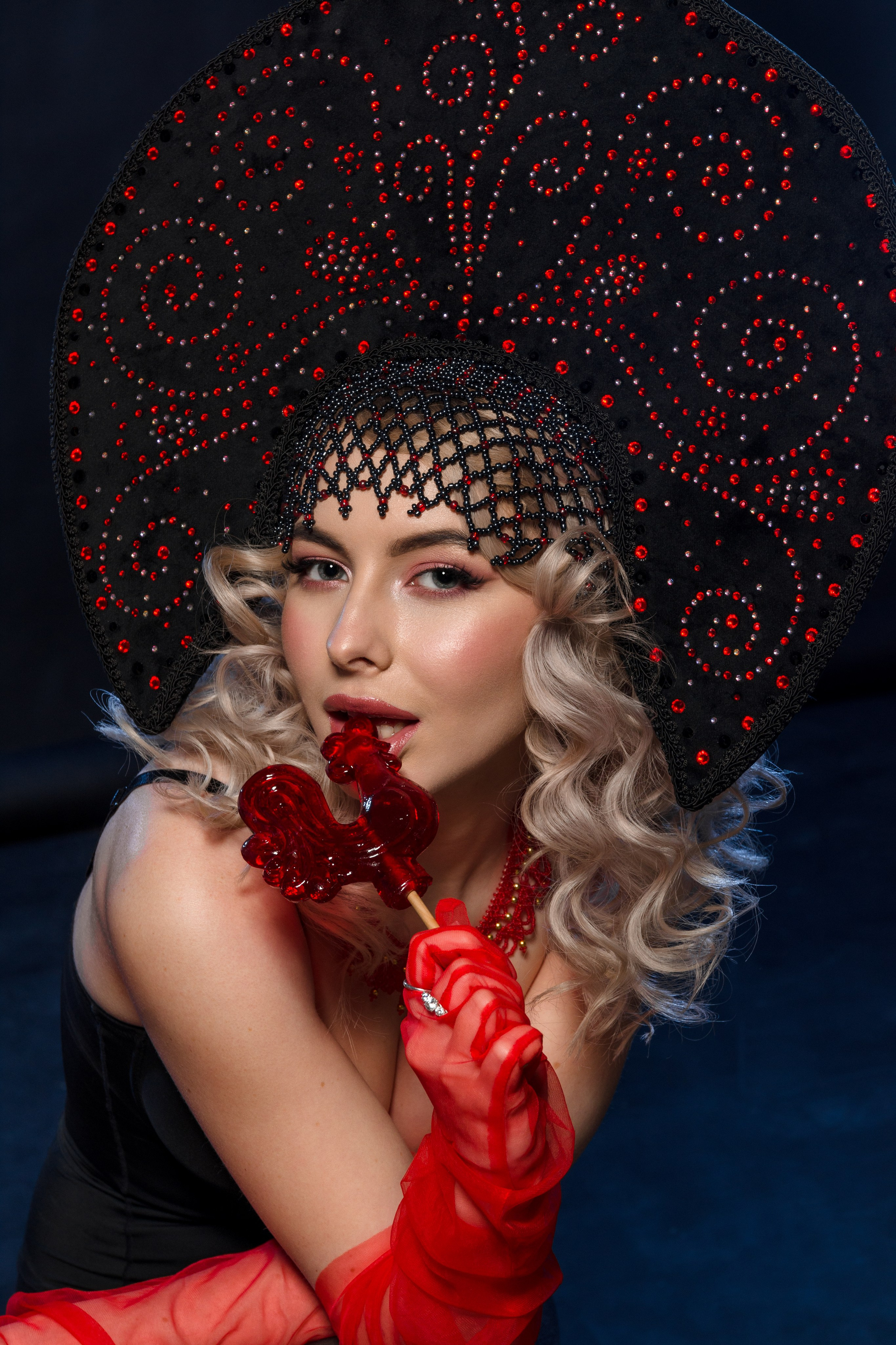 Съемки в студии. Индивидуальные, семейные, студийные съемки в Серпухове и за пределами