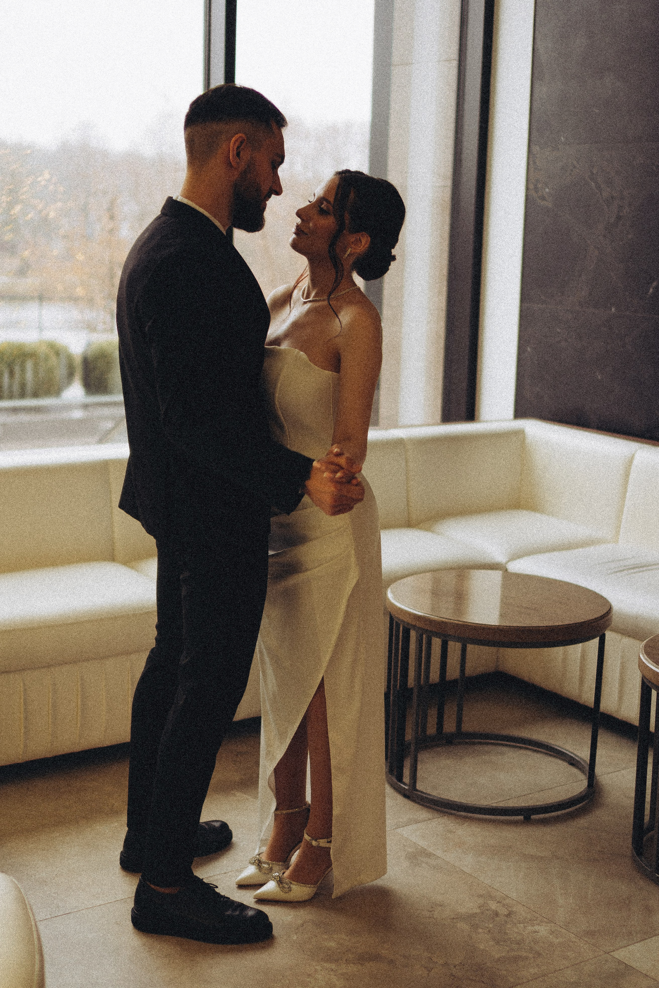 СВАДЕБНАЯ СЬЕМКА СБОРОВ ЖЕНИХА И НЕВЕСТЫ В ОТЕЛЕ И ТАКЖЕ ФОТОСЕССИИЯ В ОТЕЛЕЕ МЕГАПОЛИС БРЯНСК. Профессиональный фотограф, Санкт-Петербург — Виктория Богомолова