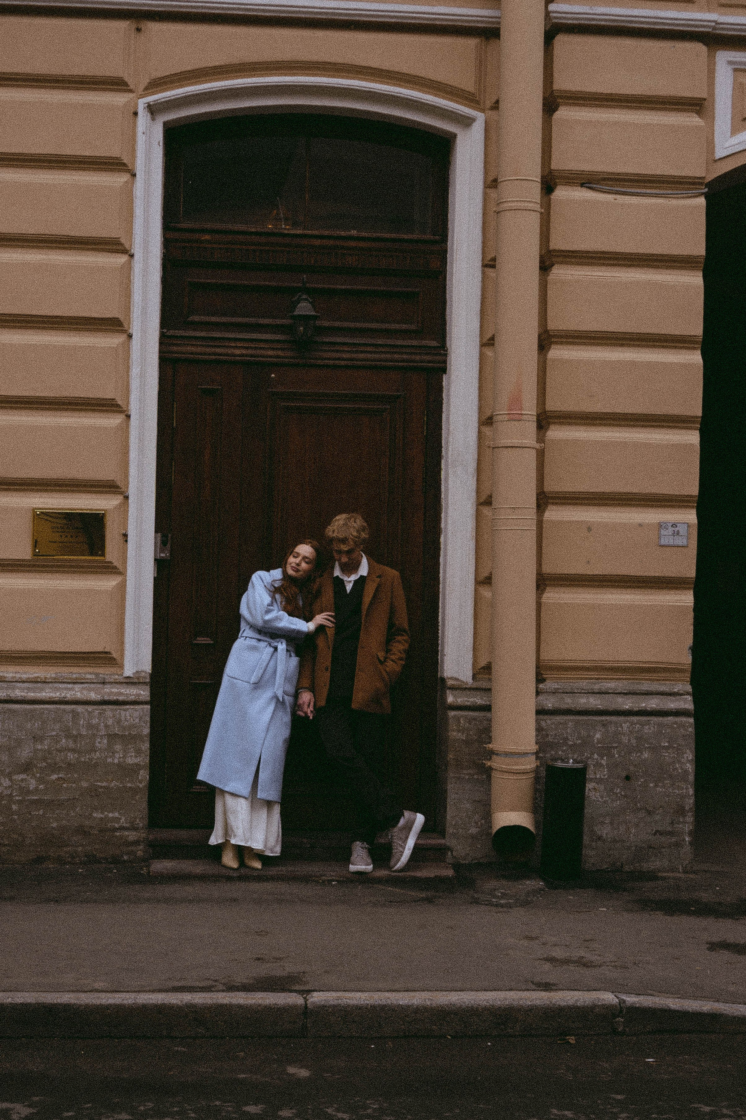 СВАДЕБНАЯ СЬЕМКА В ОТЕЛЕ. СБОРЫ ЖЕНИХА И НЕВЕСТЫ И ТАКЖЕ ТОР И ПОДГОТОВКА К ПРОГУЛКЕ И ПРОГУЛКА ПО ПЕТРОГРАДКЕ. Профессиональный фотограф, Санкт-Петербург — Виктория Богомолова