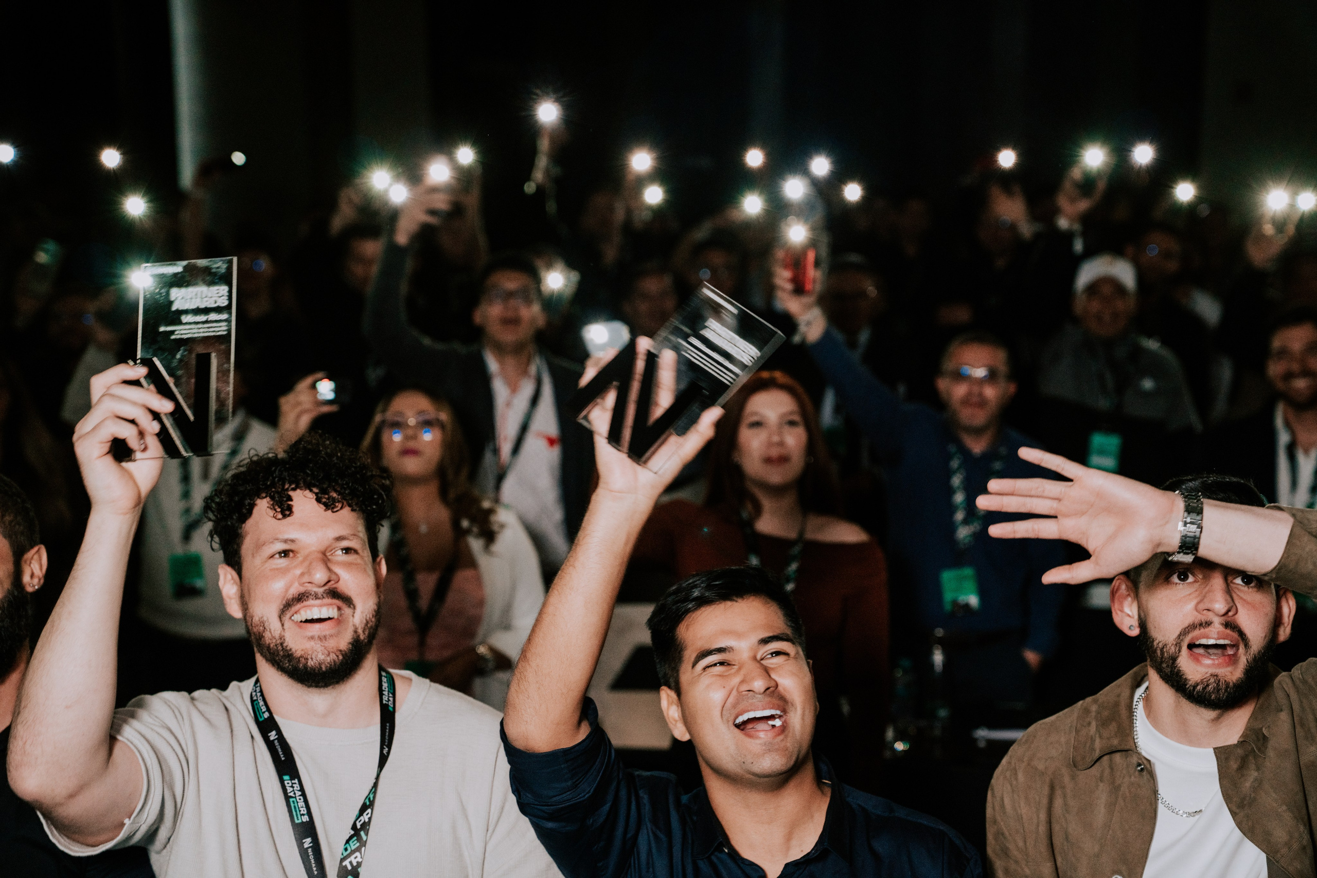 TRADERS DAY By NeomAAA Bogota. NeomAAA Funds Gallery