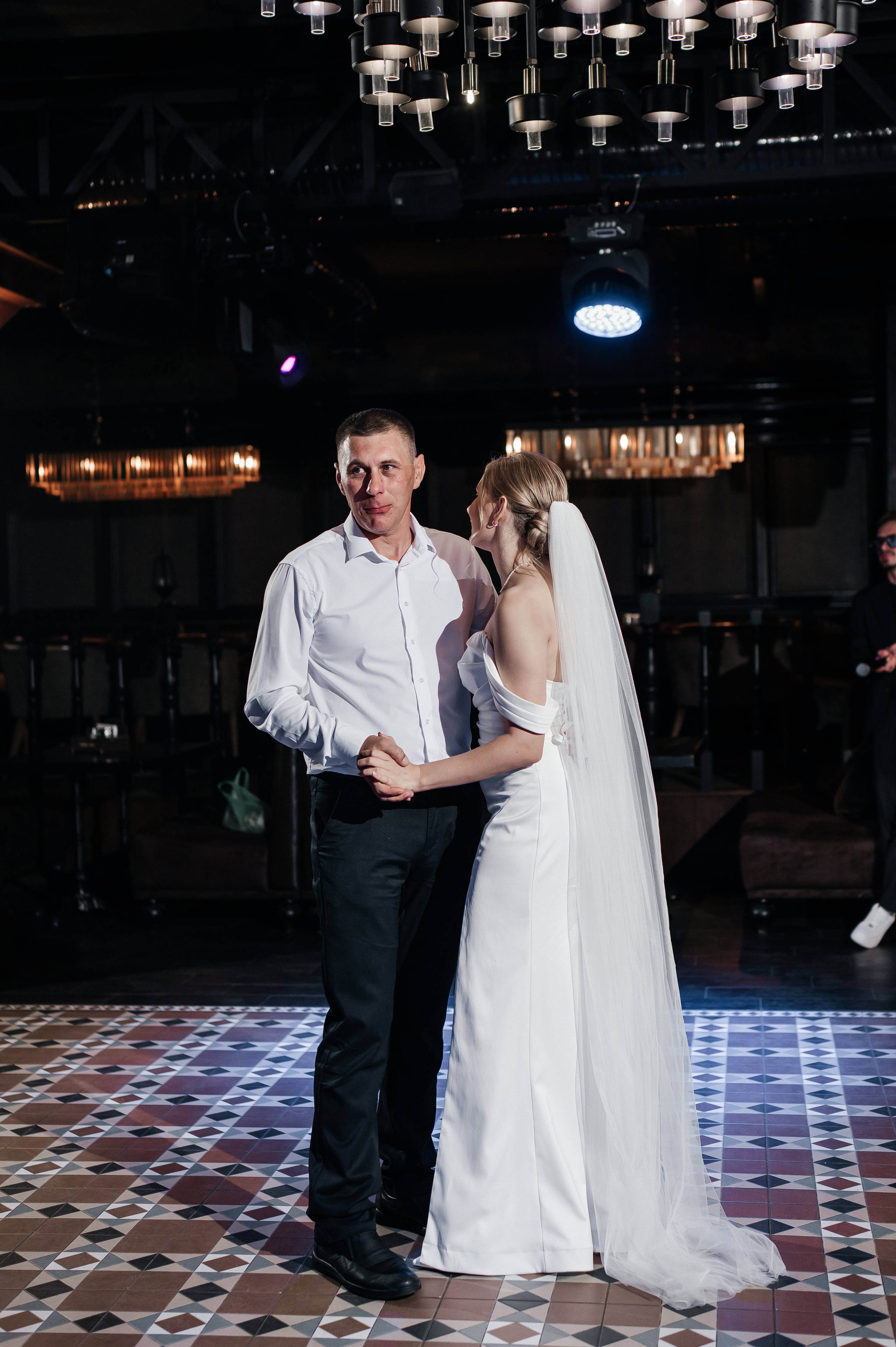 Даниил и Валерия. Черная утка. Полный день. Фотограф Екатерина Бочарникова