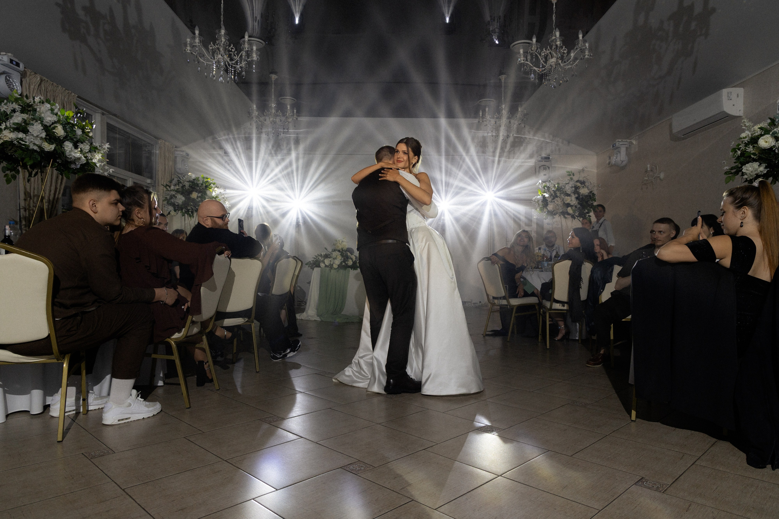 Свадебная фотосессия Анастасии и Игоря в Усадьбе Легенда. Свадебный фотограф в Минске/Беларуси Сергей Спиридонов