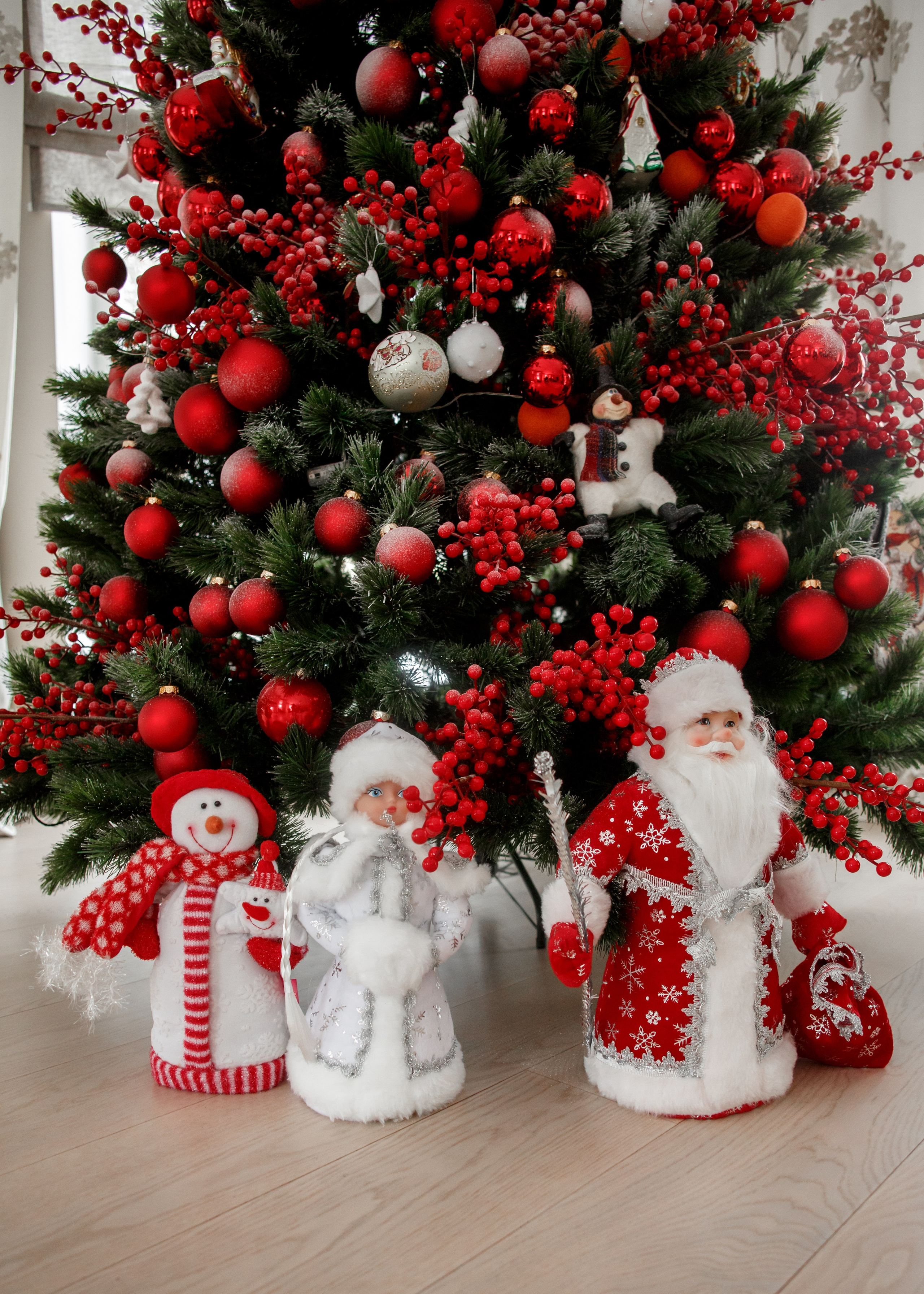 Ёлка дом. Студия декора Подзюм