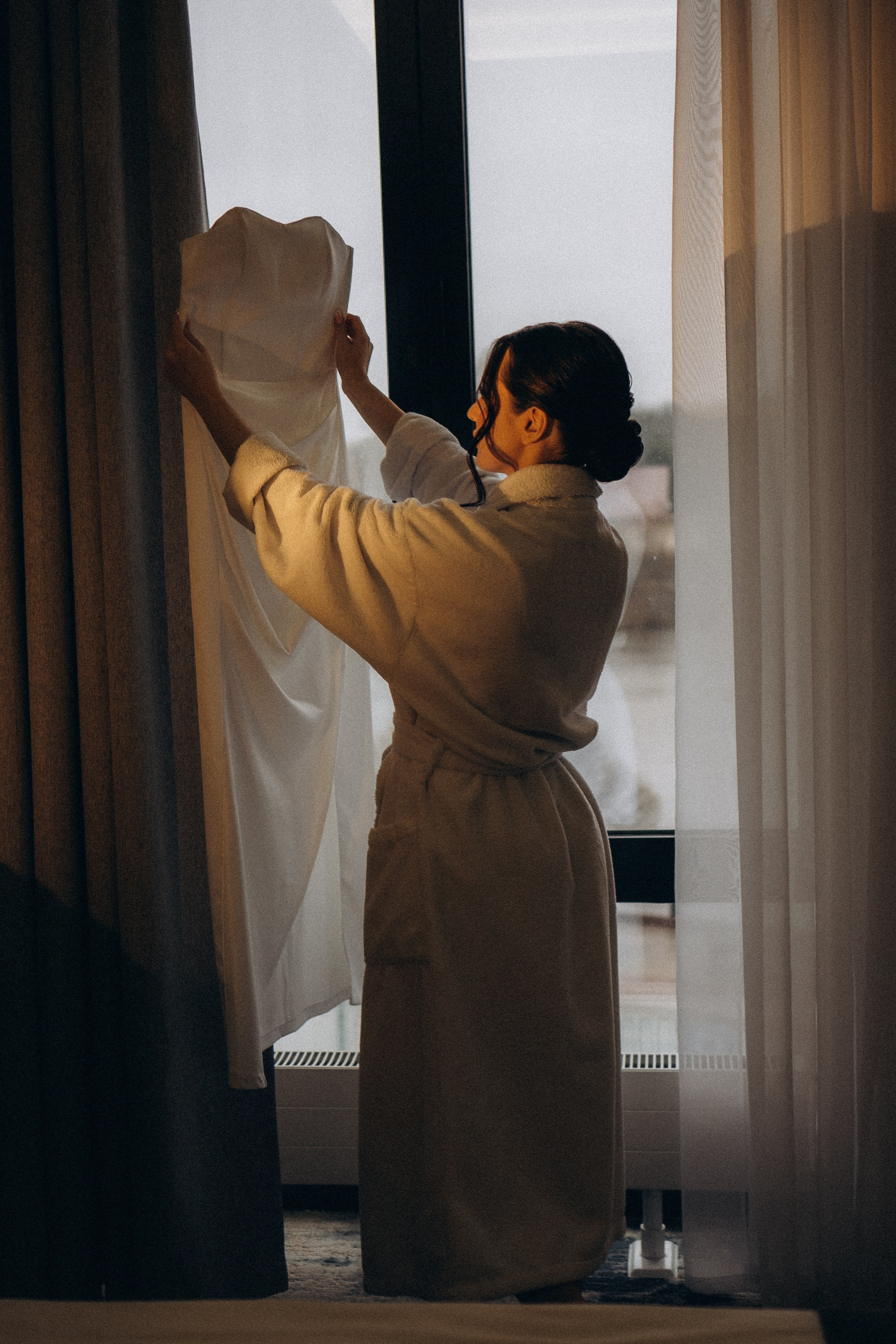 СВАДЕБНАЯ СЬЕМКА СБОРОВ ЖЕНИХА И НЕВЕСТЫ В ОТЕЛЕ И ТАКЖЕ ФОТОСЕССИИЯ В ОТЕЛЕЕ МЕГАПОЛИС БРЯНСК. Профессиональный фотограф, Санкт-Петербург — Виктория Богомолова