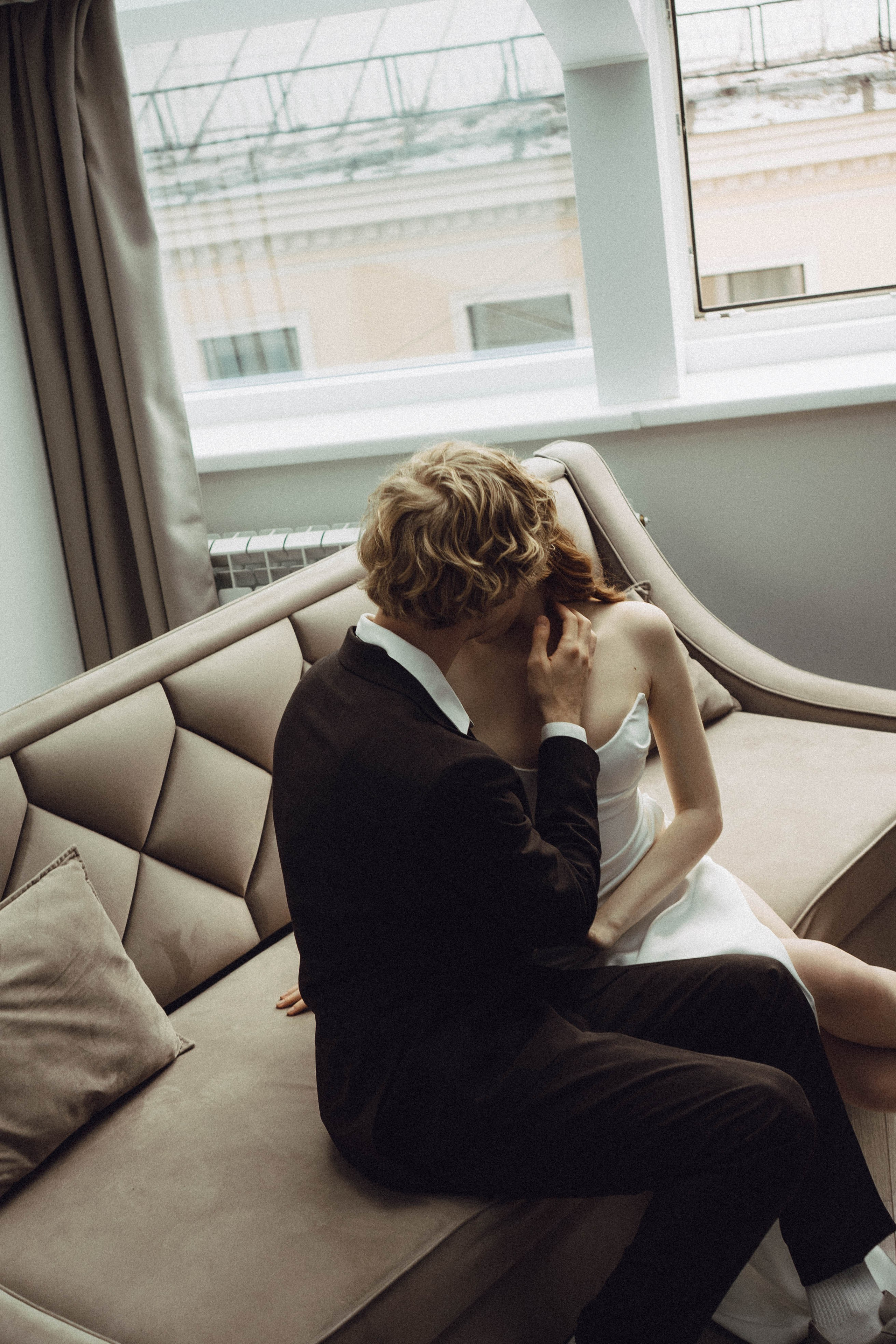 СВАДЕБНАЯ СЬЕМКА В ОТЕЛЕ. СБОРЫ ЖЕНИХА И НЕВЕСТЫ И ТАКЖЕ ТОР И ПОДГОТОВКА К ПРОГУЛКЕ. Профессиональный фотограф, Санкт-Петербург — Виктория Богомолова