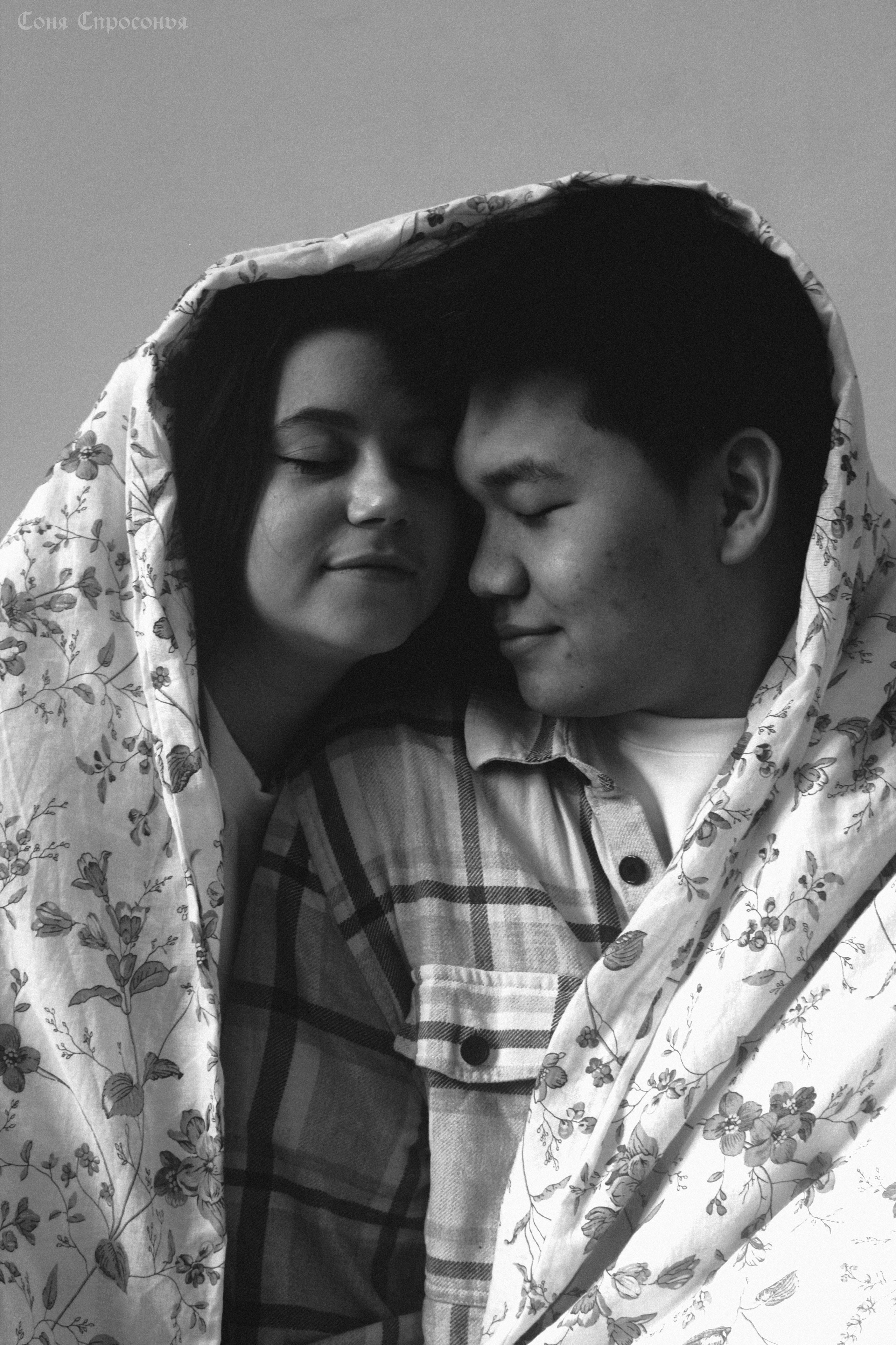 Лавстори Полина и Жора. Концертный и портретный фотограф в Москве Соня Спросонья