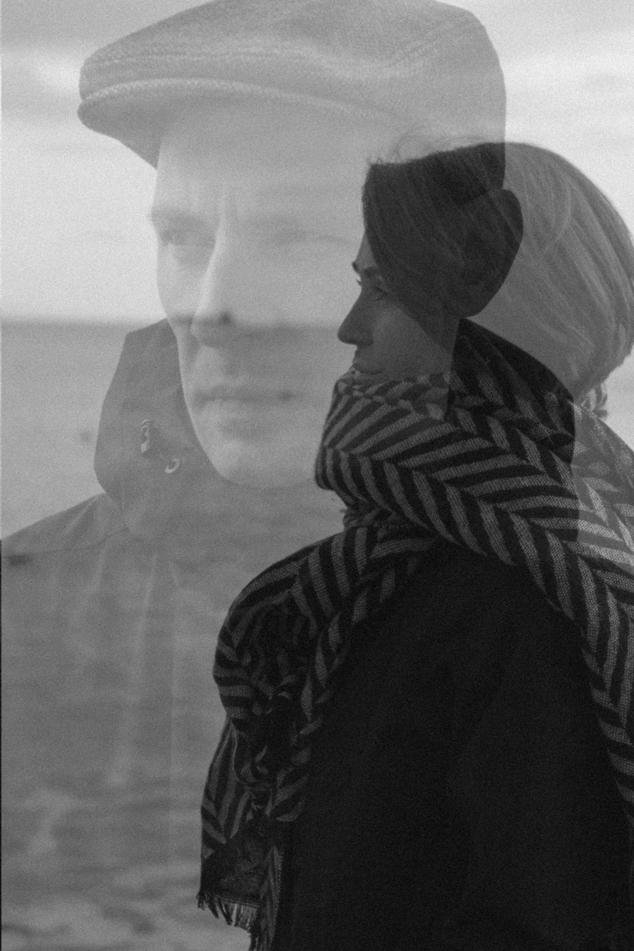 Lovers on the beach-2