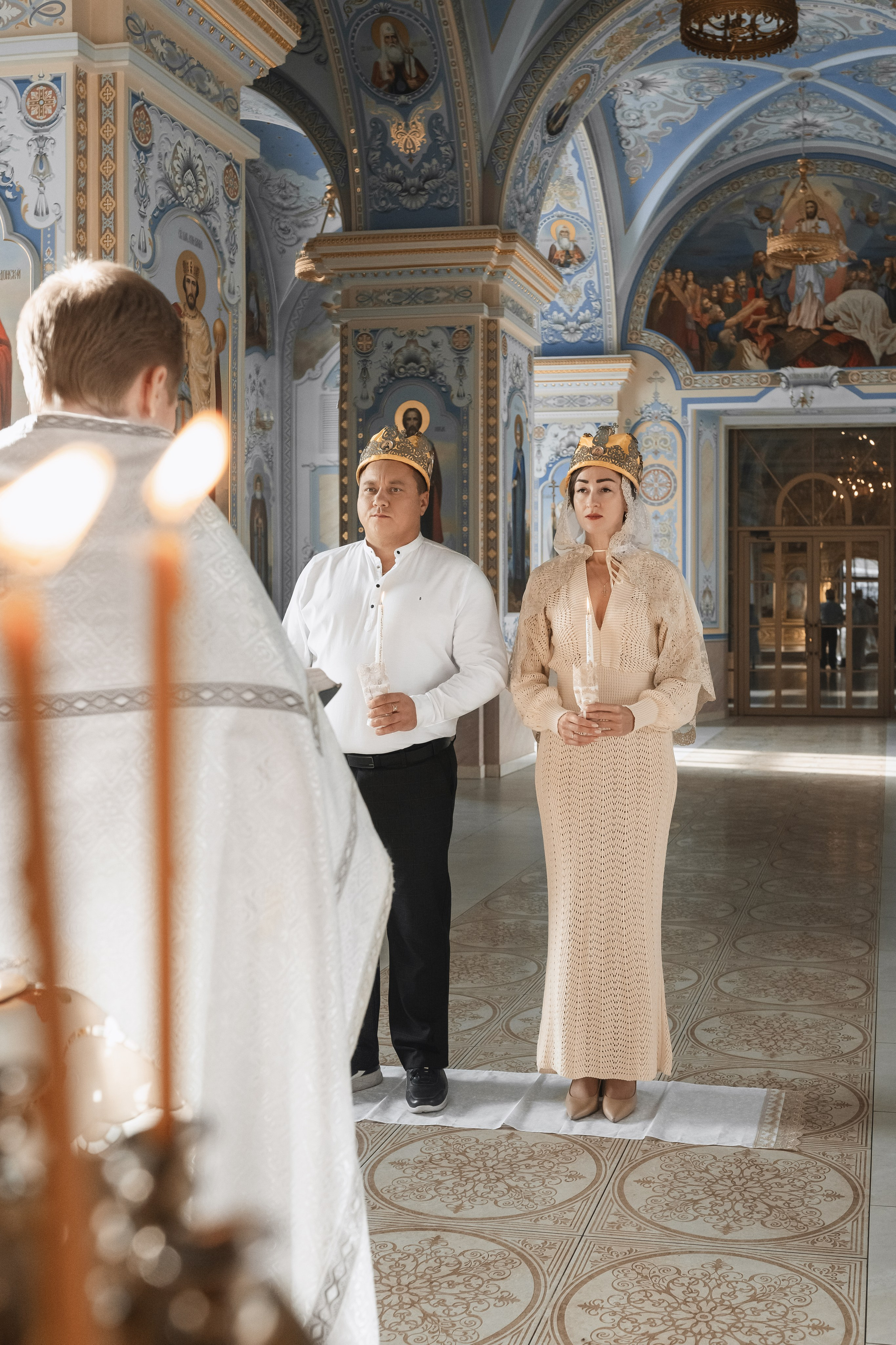 Венчание. Храм Введения во храм Пресвятой Богородицы. Церковный фотограф на Таинство Крещения и Венчания в Оренбурге и Оренбургской области Екатерина Белкина
