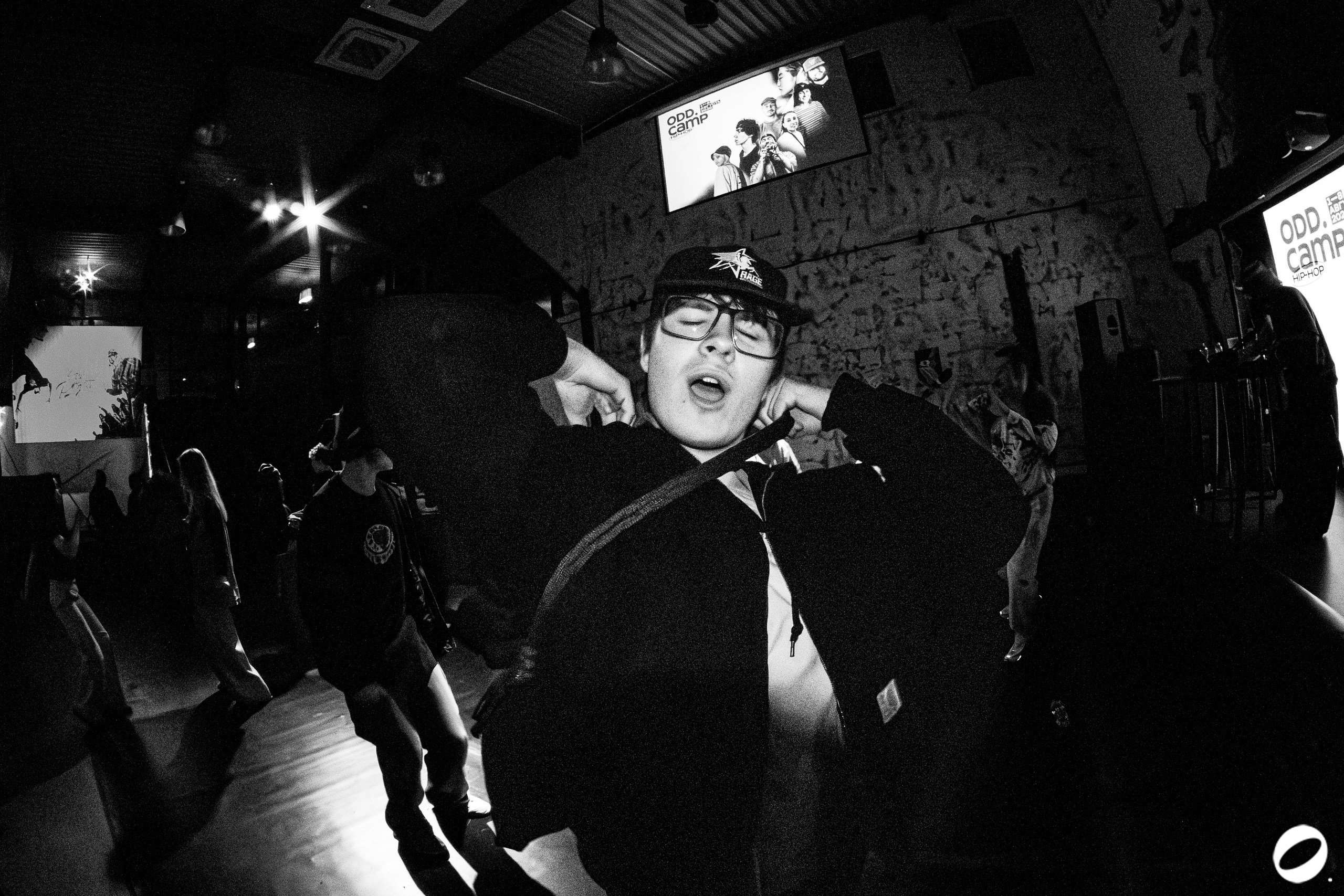ODD.CLUB 04/04 (@youlovebu). Соня бу тебя сфоткала