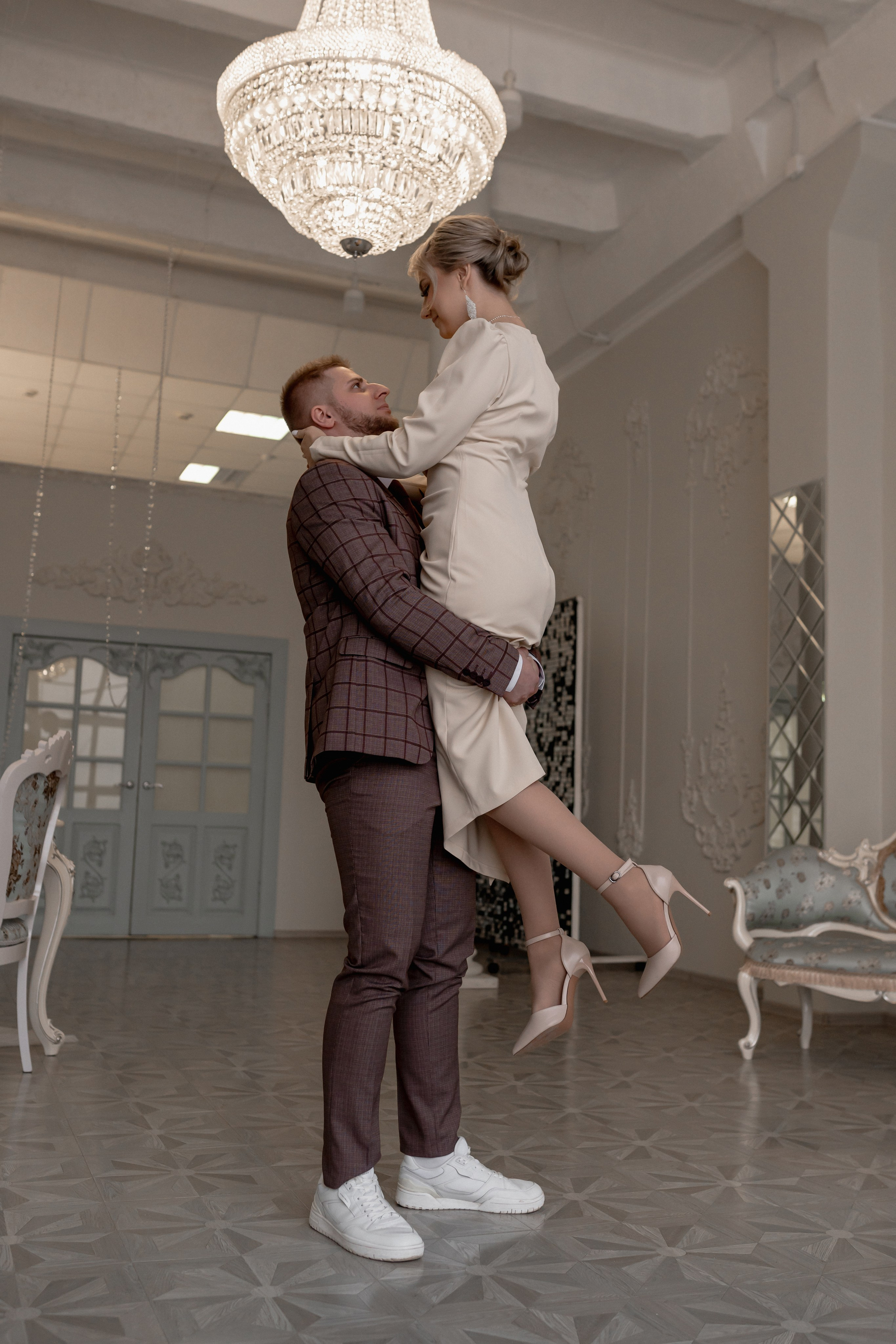 Свадебная фотосессия в студии. Фотограф Ким Наталья в Красноярске