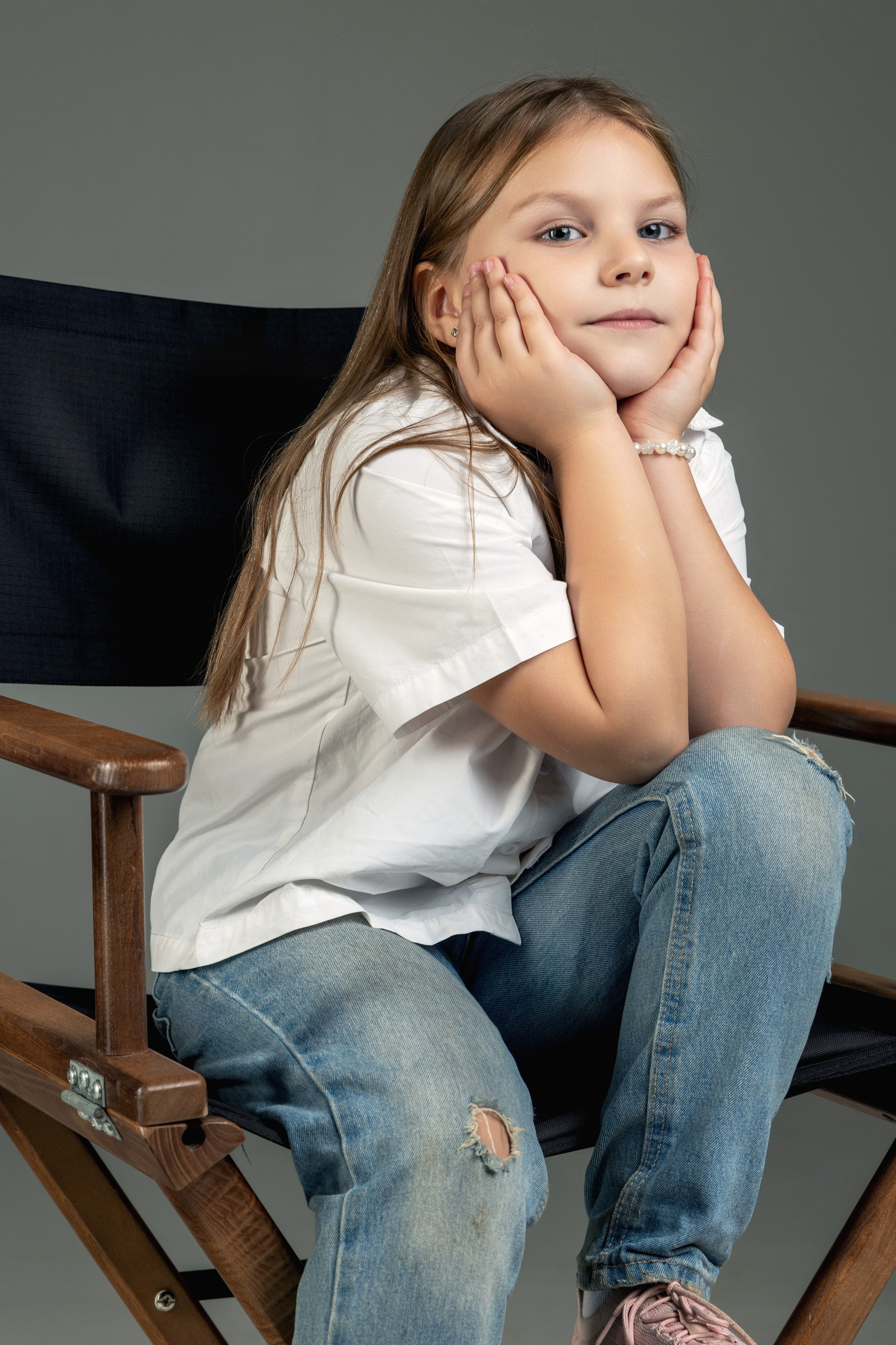 Настя. Дай портреты молодым