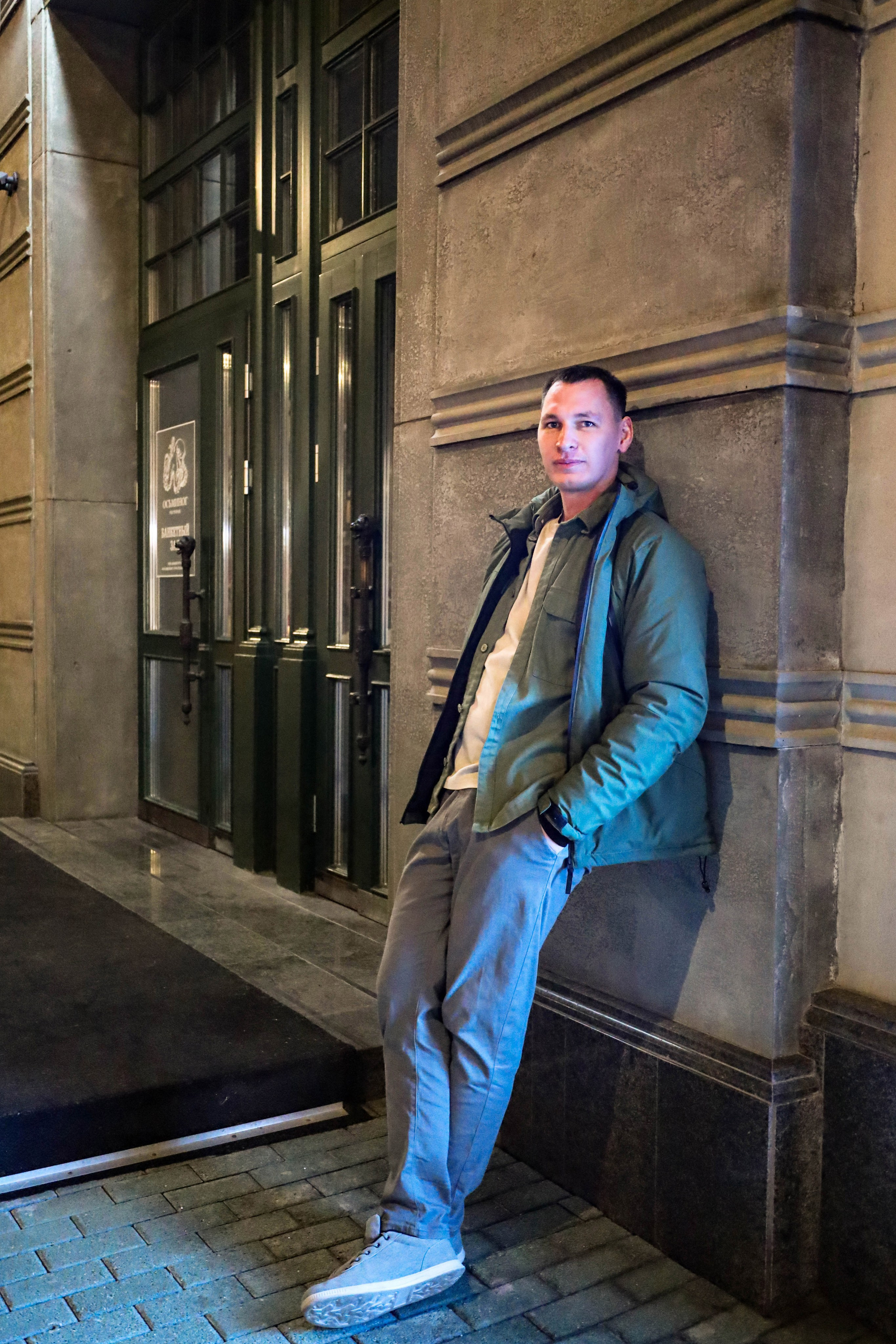 индивидуальная мужская фотосессия вечерняя съёмка фотограф саратов елизавета Белова  топ фотографов саратов семейнаясъёмка съёмка в студии съёмка на улице