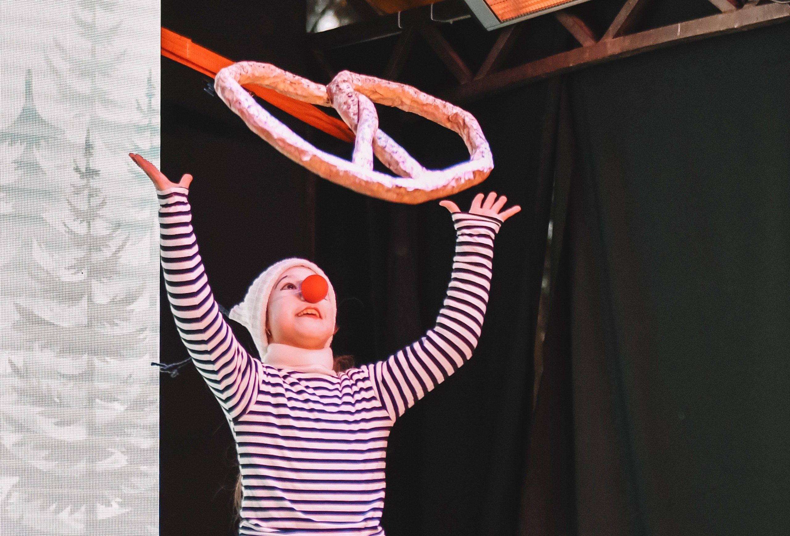 10 сосновых шишек. Kirillova Studio — мастерская декора и событий Юли Кирилловой