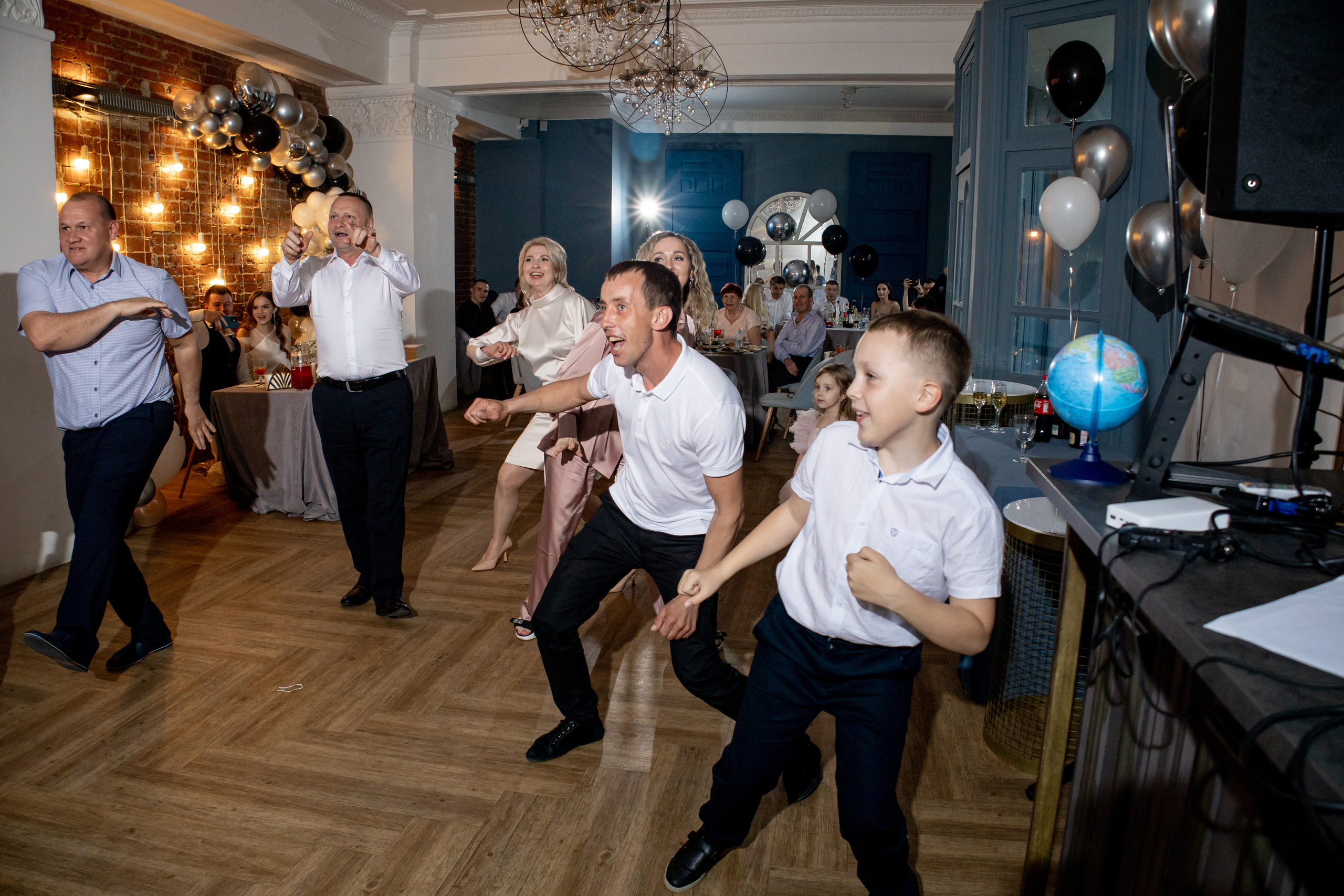 Кирилл и Кристина. Свадебный и семейный фотограф Екатеринбург