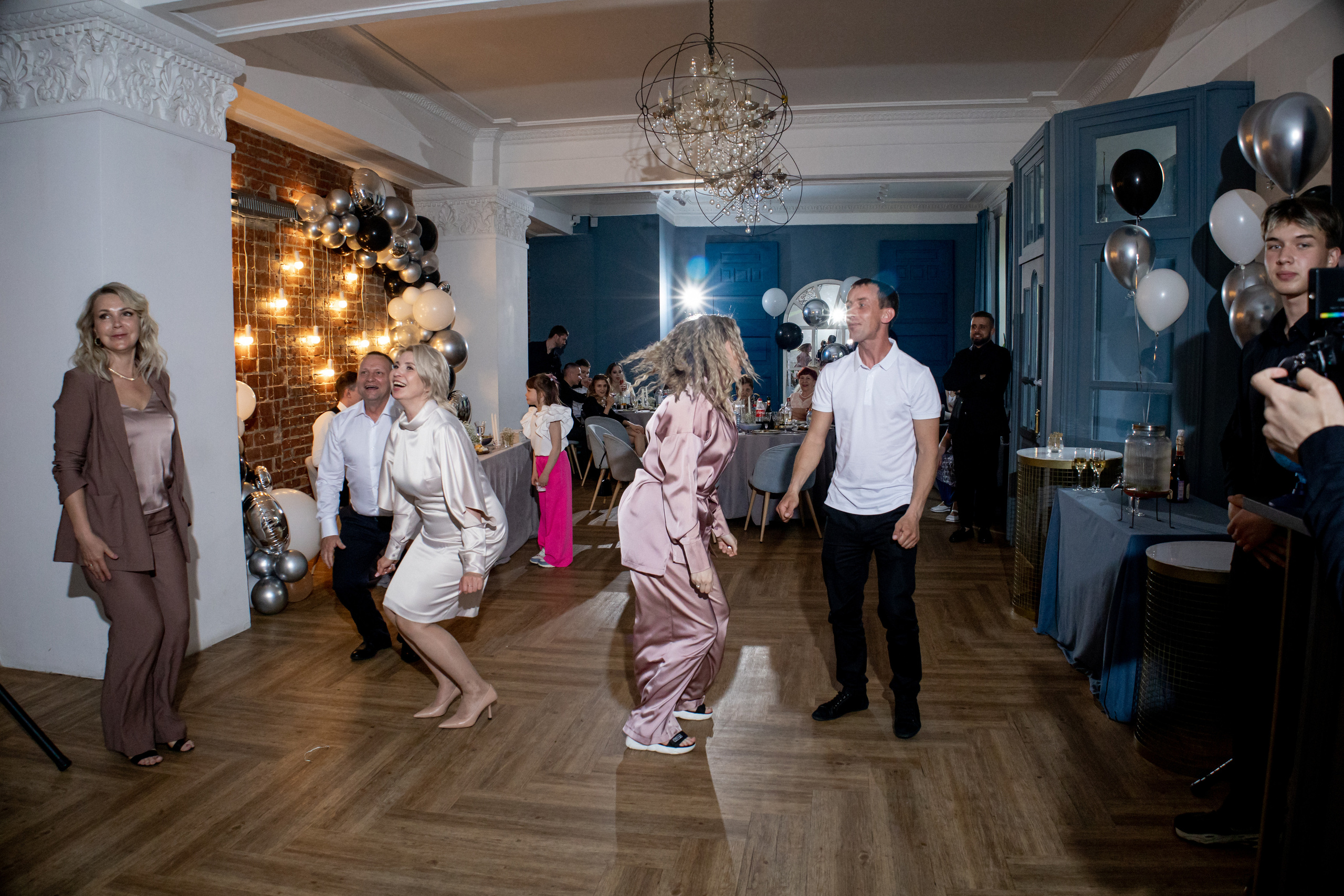 Кирилл и Кристина. Свадебный и семейный фотограф Екатеринбург