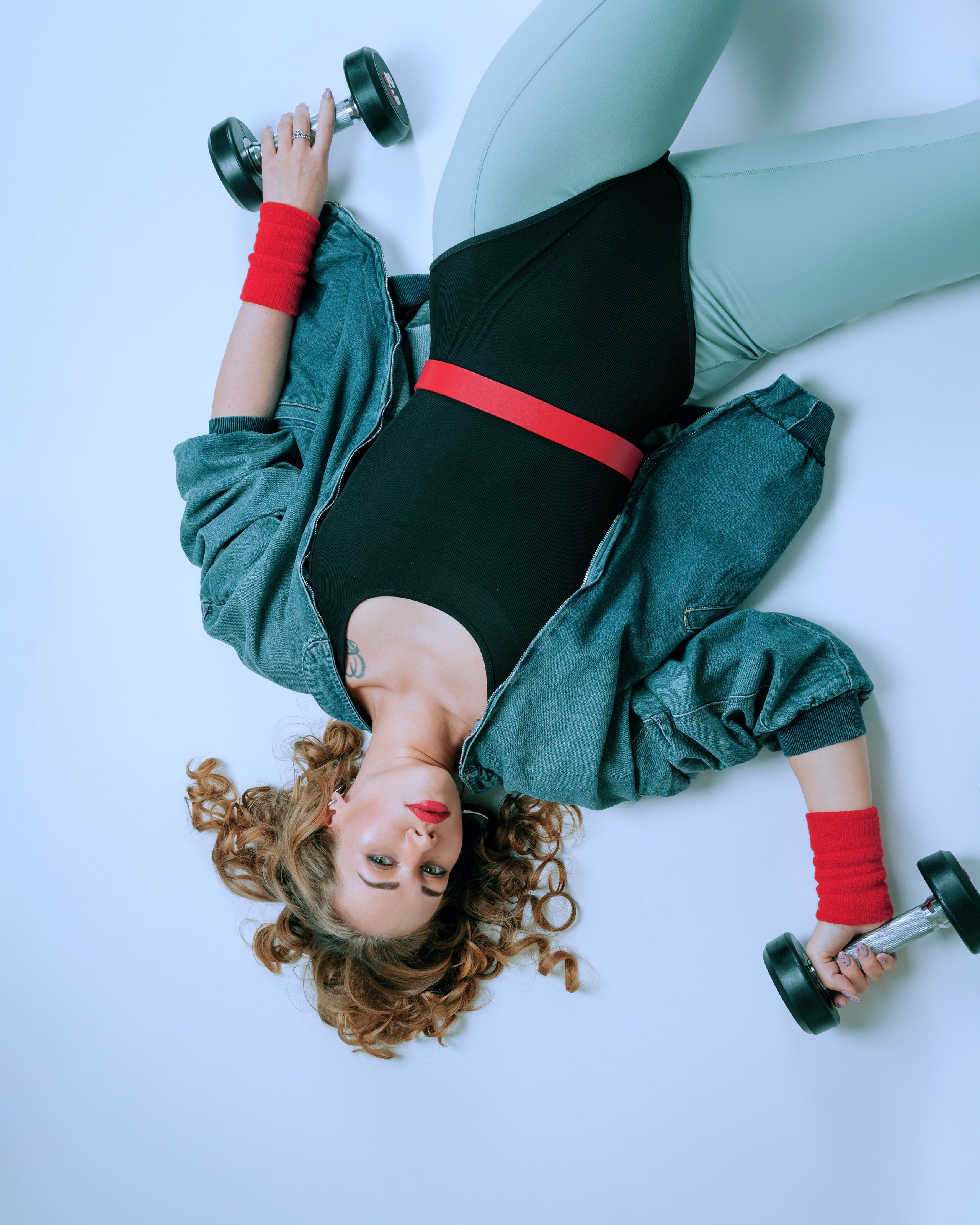 Креативная тематическая индивидуальная портретная съёмка. Фотограф Екатеринбург для вас или вашего бренда