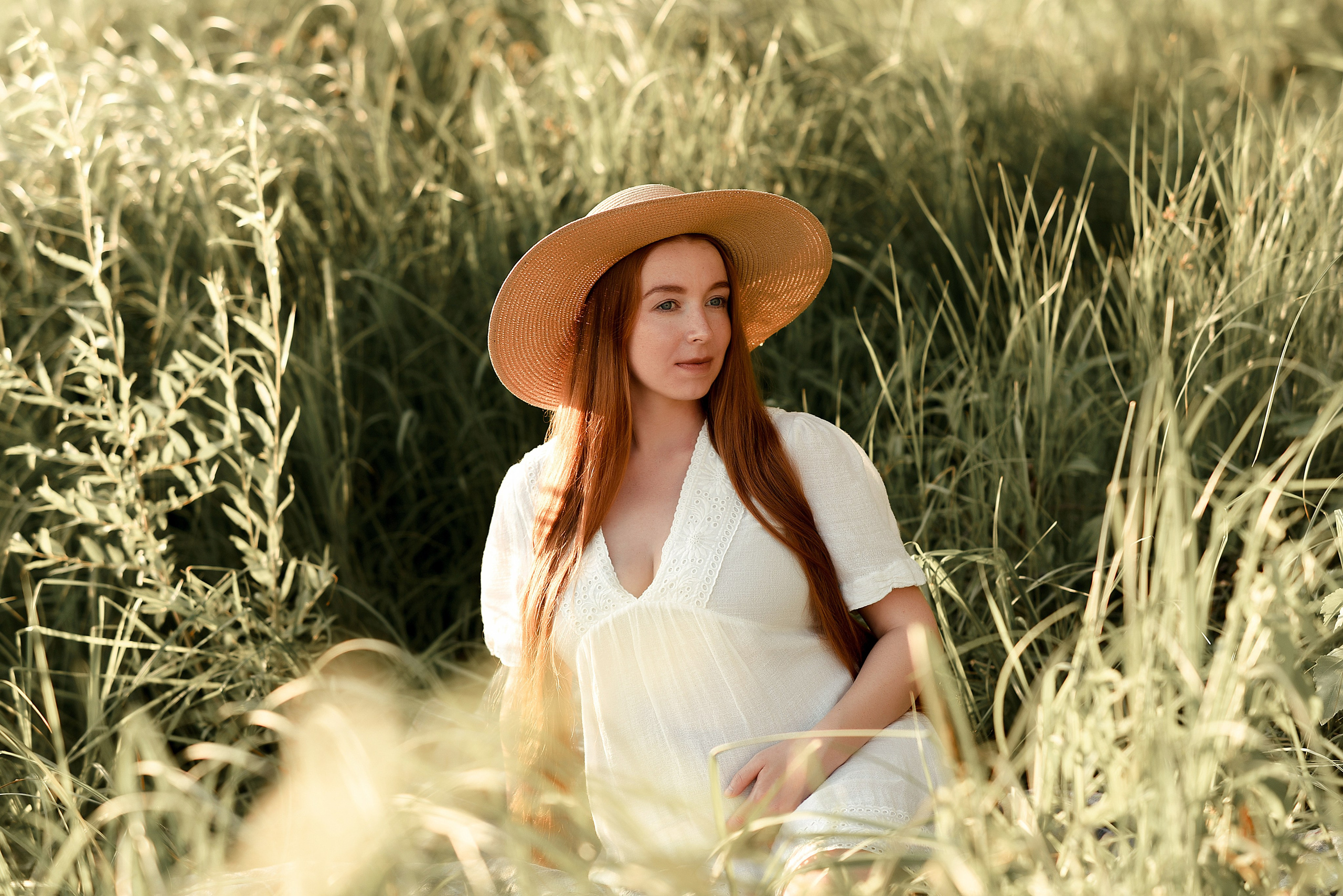 Фотосессия беременности на природе. Свадебный, семейный, детский, контент фотограф в Омске Максим Ильин