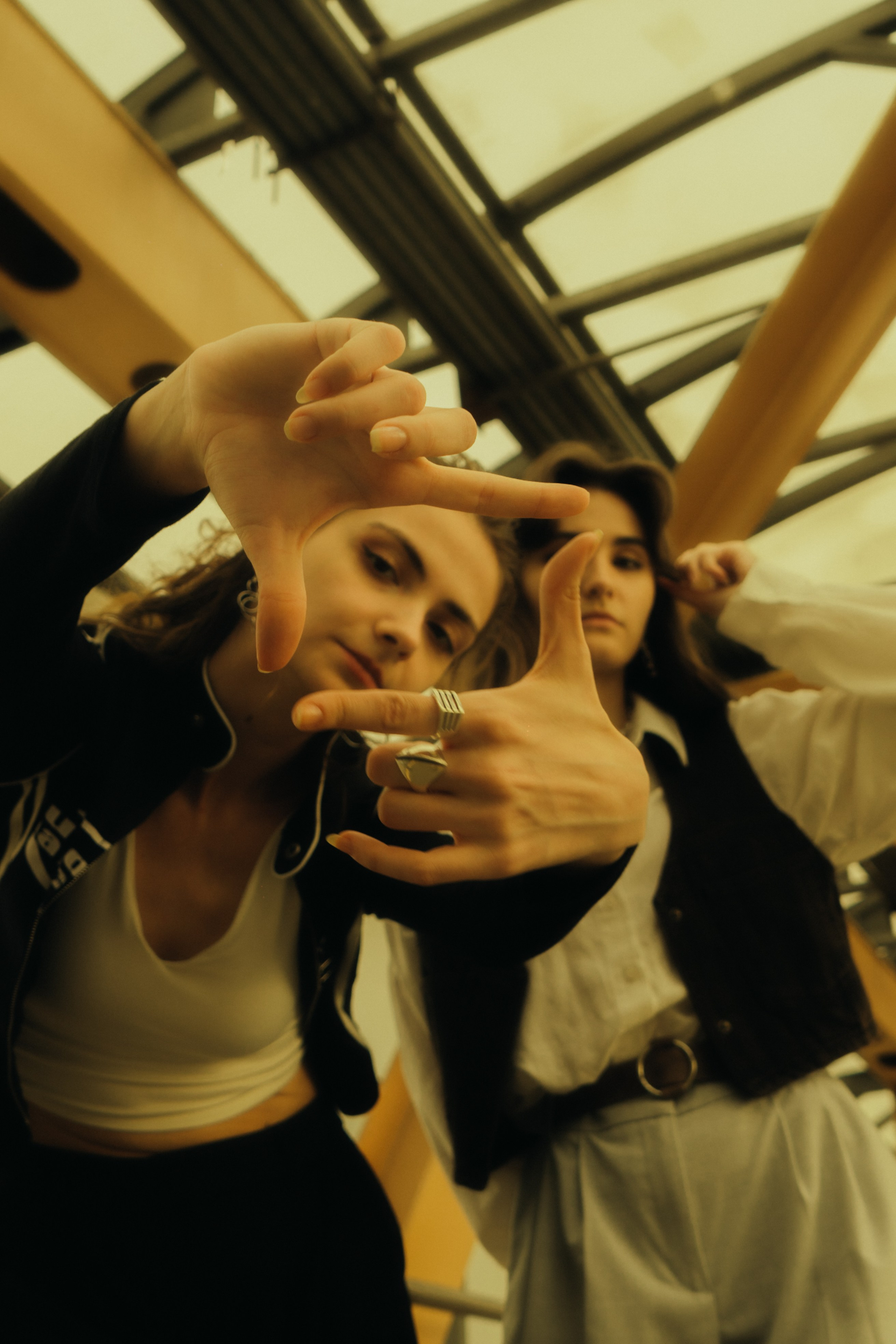 Юля и Настя. Фотограф Анисин Денис