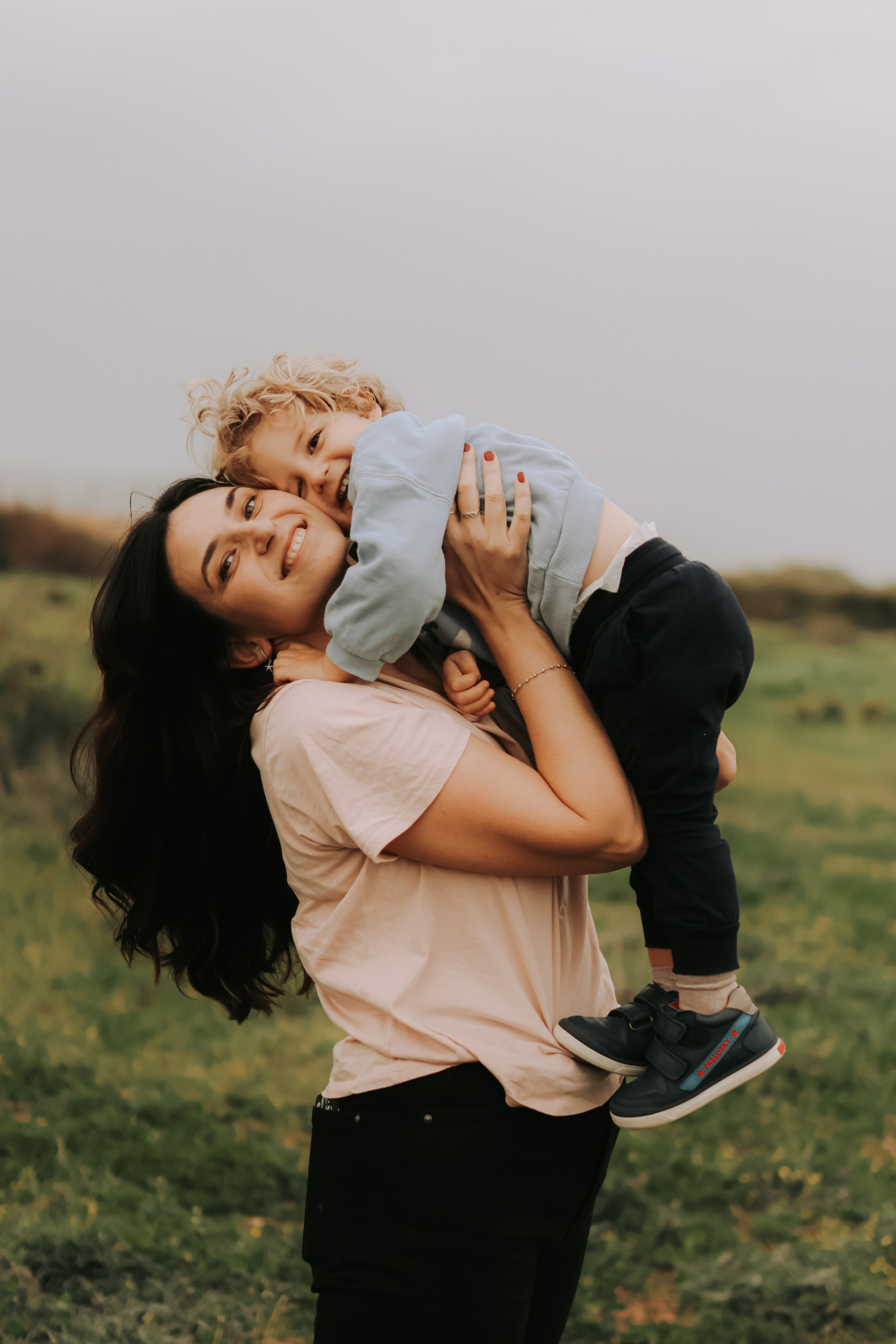 Eithan's family, Tel Aviv | February 2026. Photographer in Israel Alice Milchin