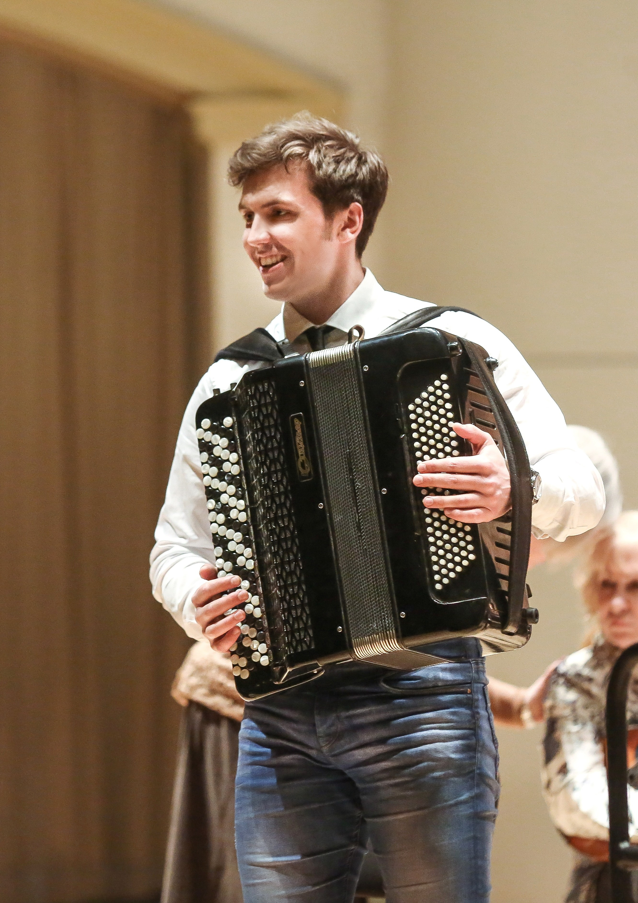 Концерт «Один виток вокруг планеты» ко Дню космонавтики. Дарья Письменюк / Darya Leitstern — фотограф, музыкант, журналист, путешественник