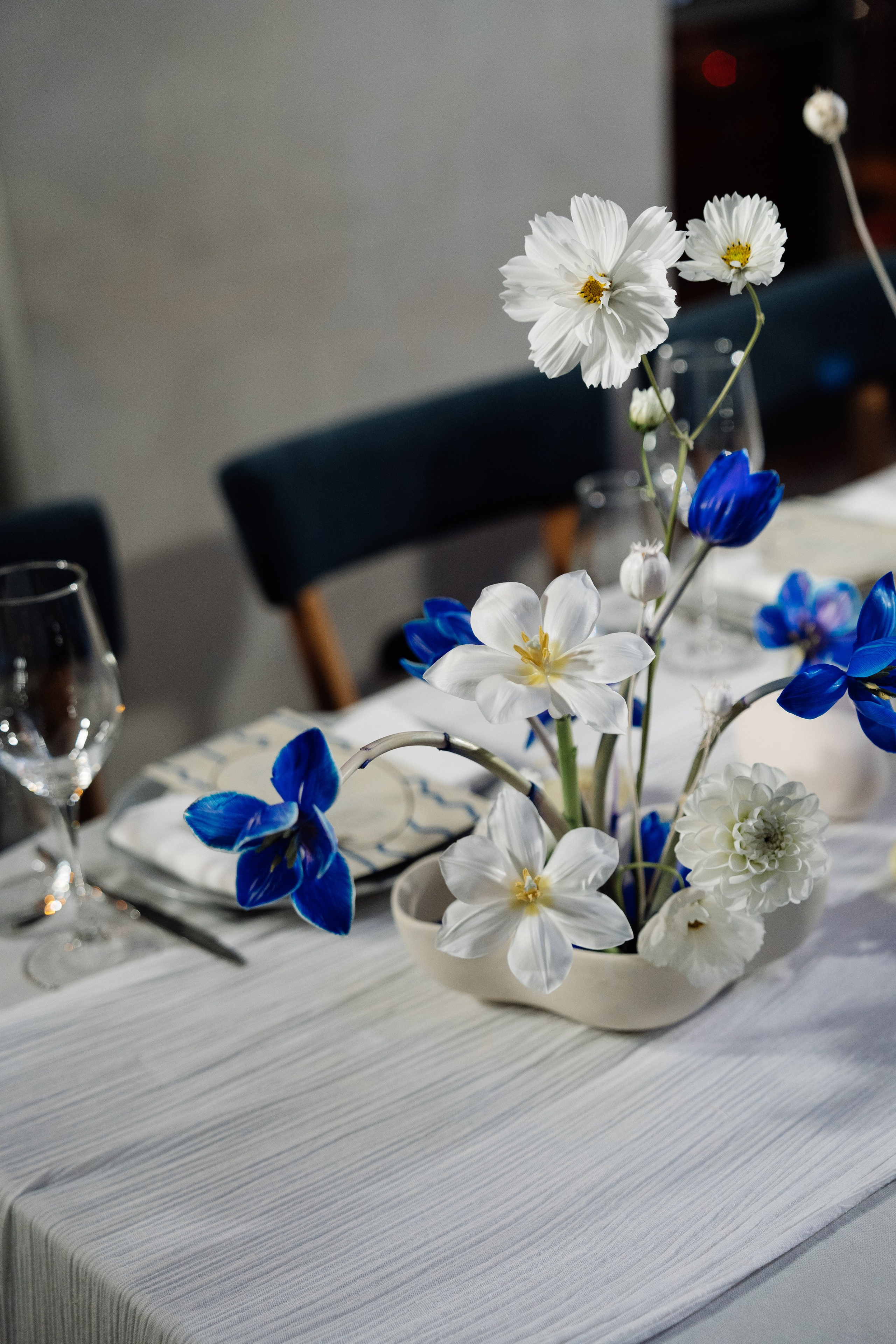 Свадьба в сошиал клабе. Свадебный фотограф организатор в Санкт-Петербурге Ассоль Опарина