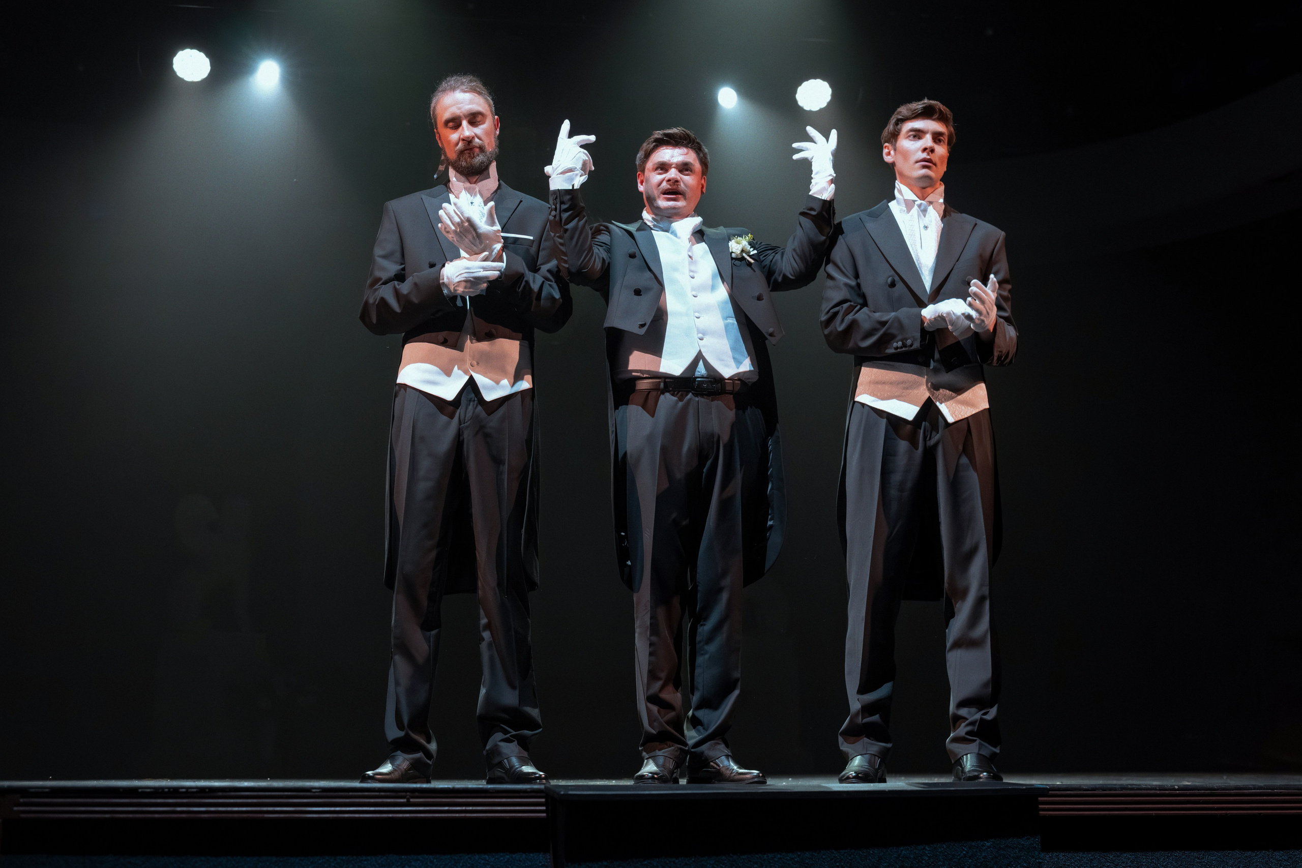 Театр Роста: Отцы и Дети. Сайт фотографа Сергея Абрамова